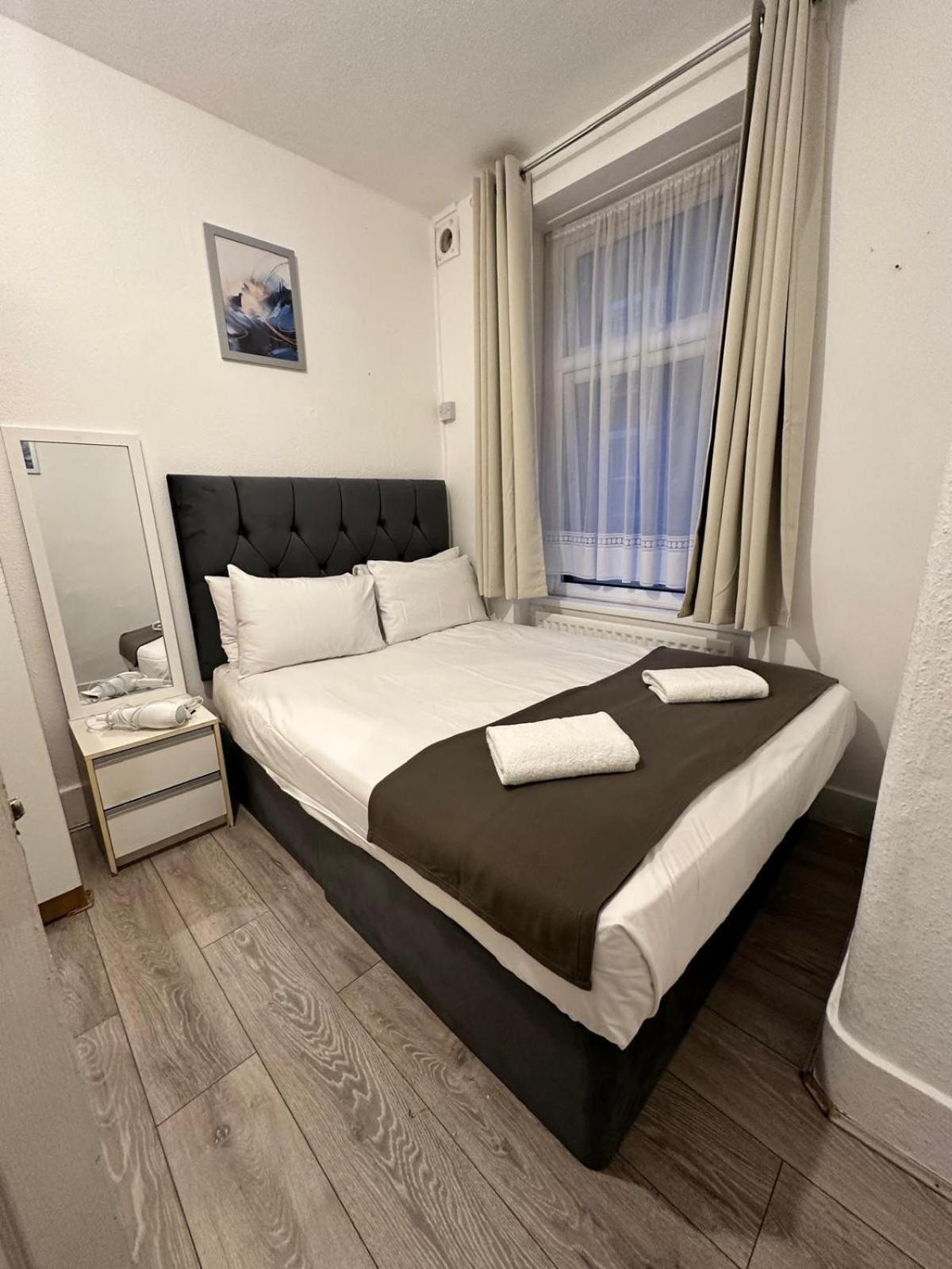 Lejlighed 2 Bedroom Flat Ground Floor