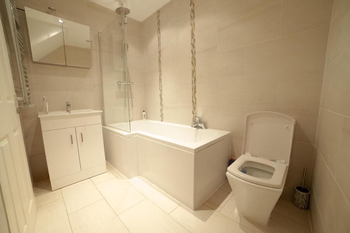 Lägenhet Stunning Split-level In Heart Of Fulham London