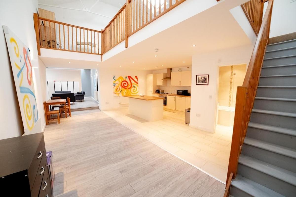 Lägenhet Stunning Split-level In Heart Of Fulham *