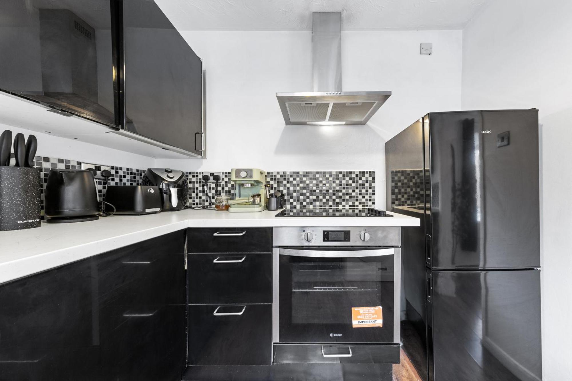 Luxe 2bed, Free Parking And Permit, Great Transport Links Lejlighed London