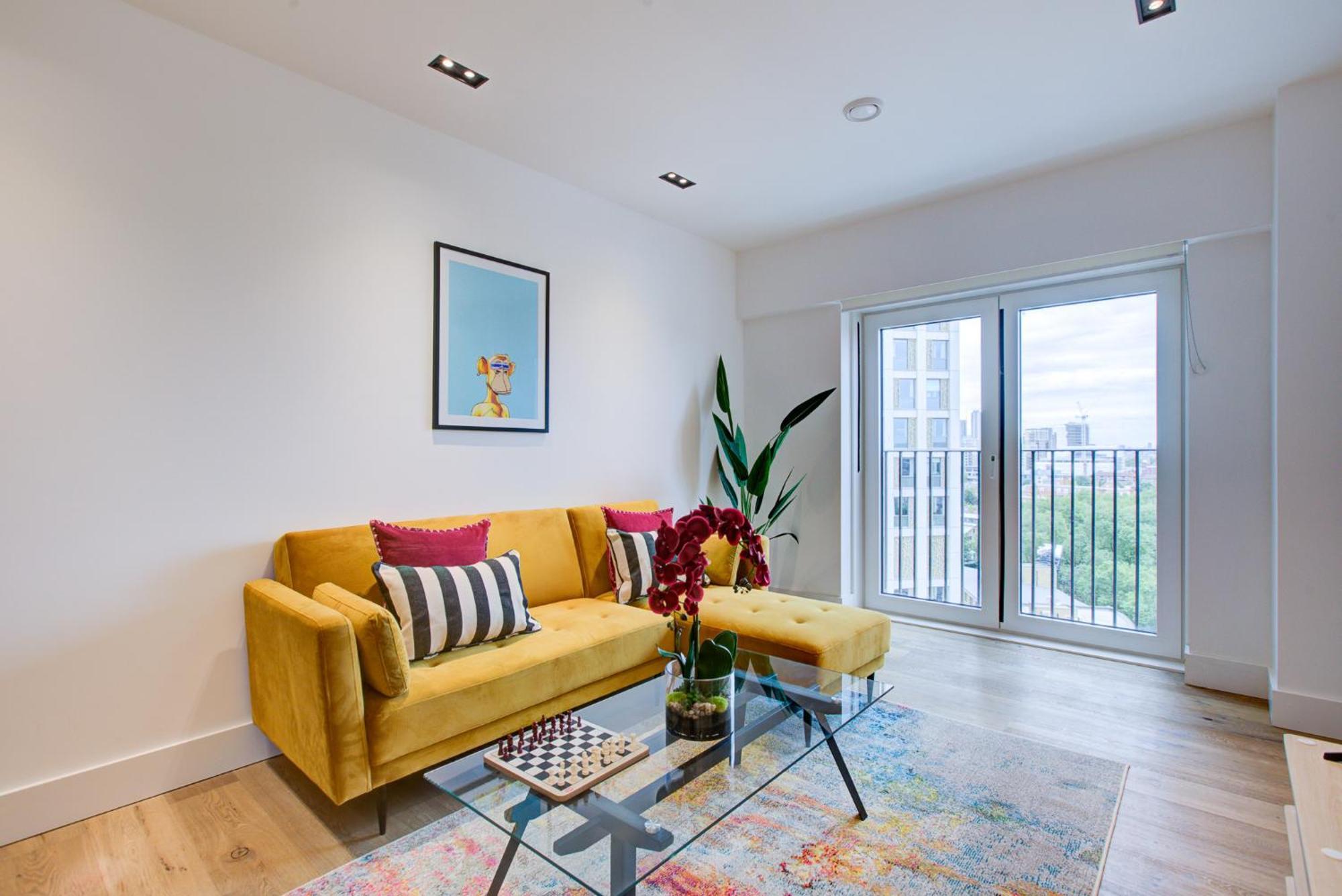 Apes Tower By Artsy Apartment London