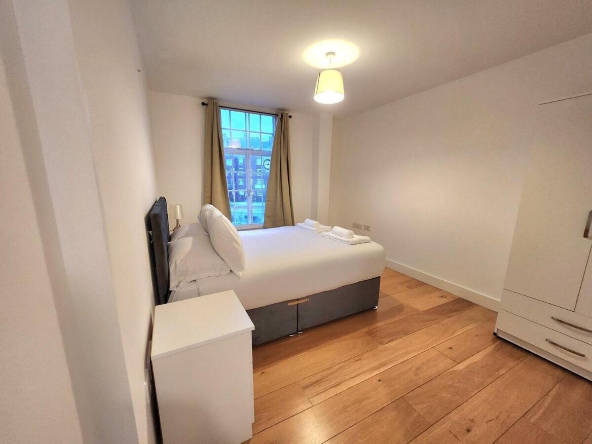 Comfortable 2br Flat - 1 Min To Tube, Sleeps 6 * Londres