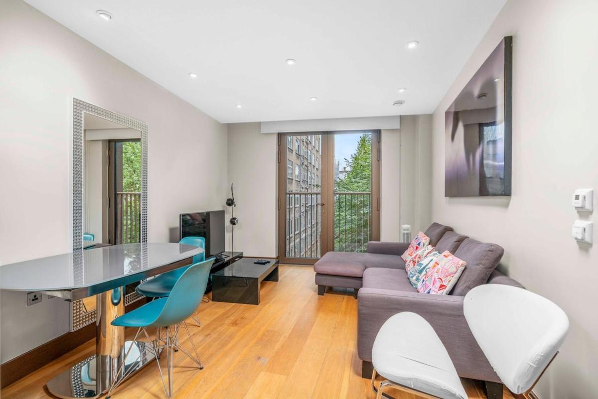 Beautiful 1 Bedroom Flat In Holborn Lägenhet