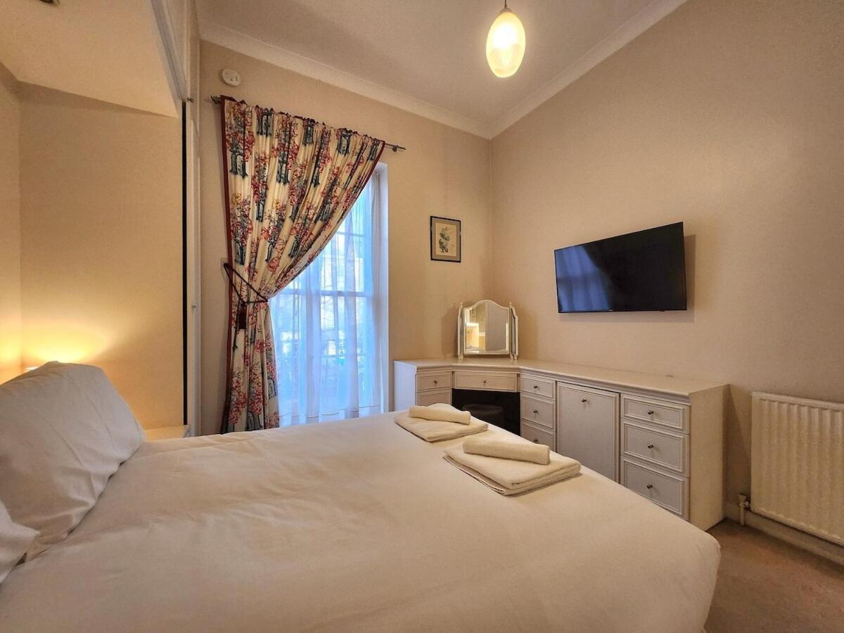 Appartement Elegant 2br Steps From Tube Londres