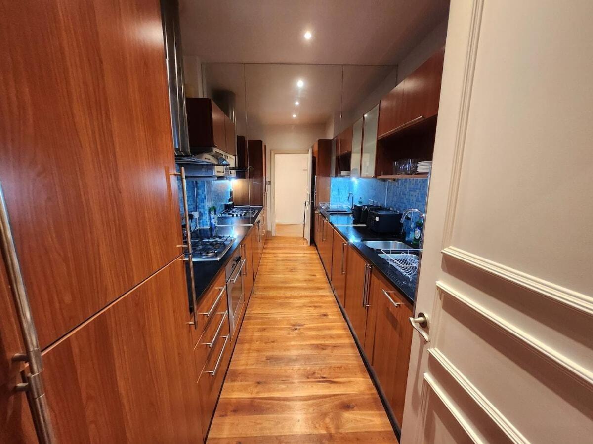 Appartement Elegant 2br Steps From Tube *