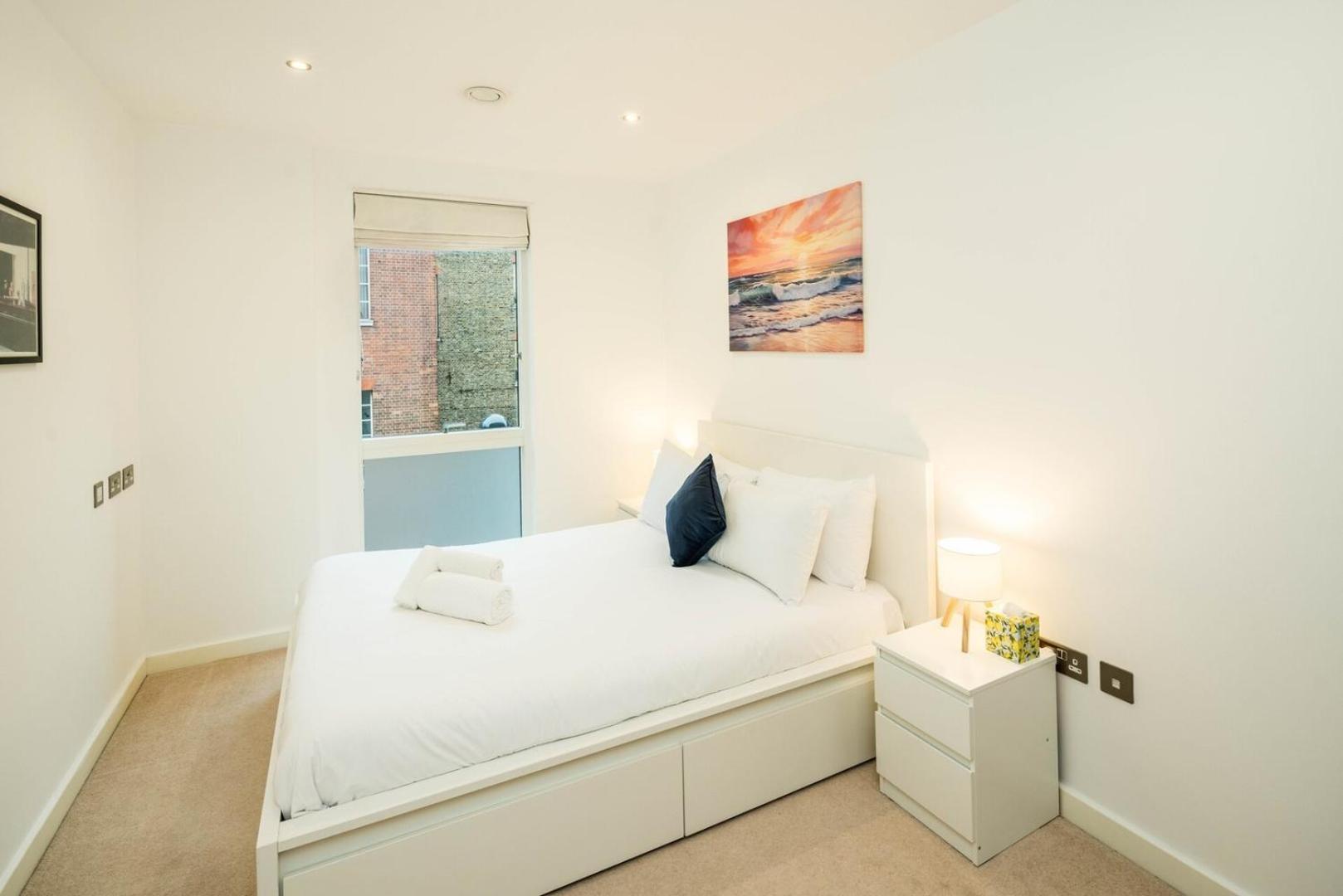 Modern 3-bed Flat In Bermondsey Leilighet London