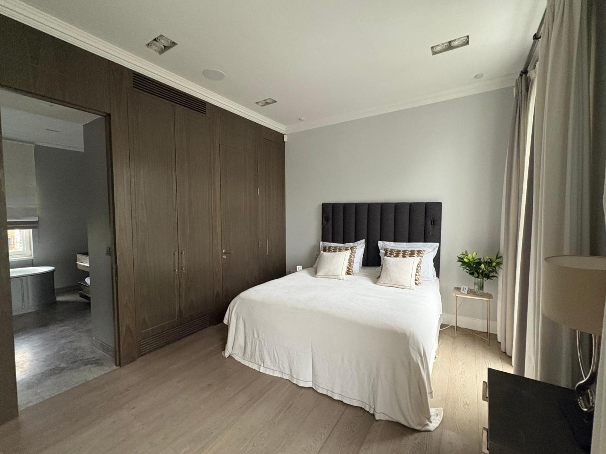 Villa Luxury 4 Bedrooms 5 Baths 2 Receptions Family House With Garden Chelsea