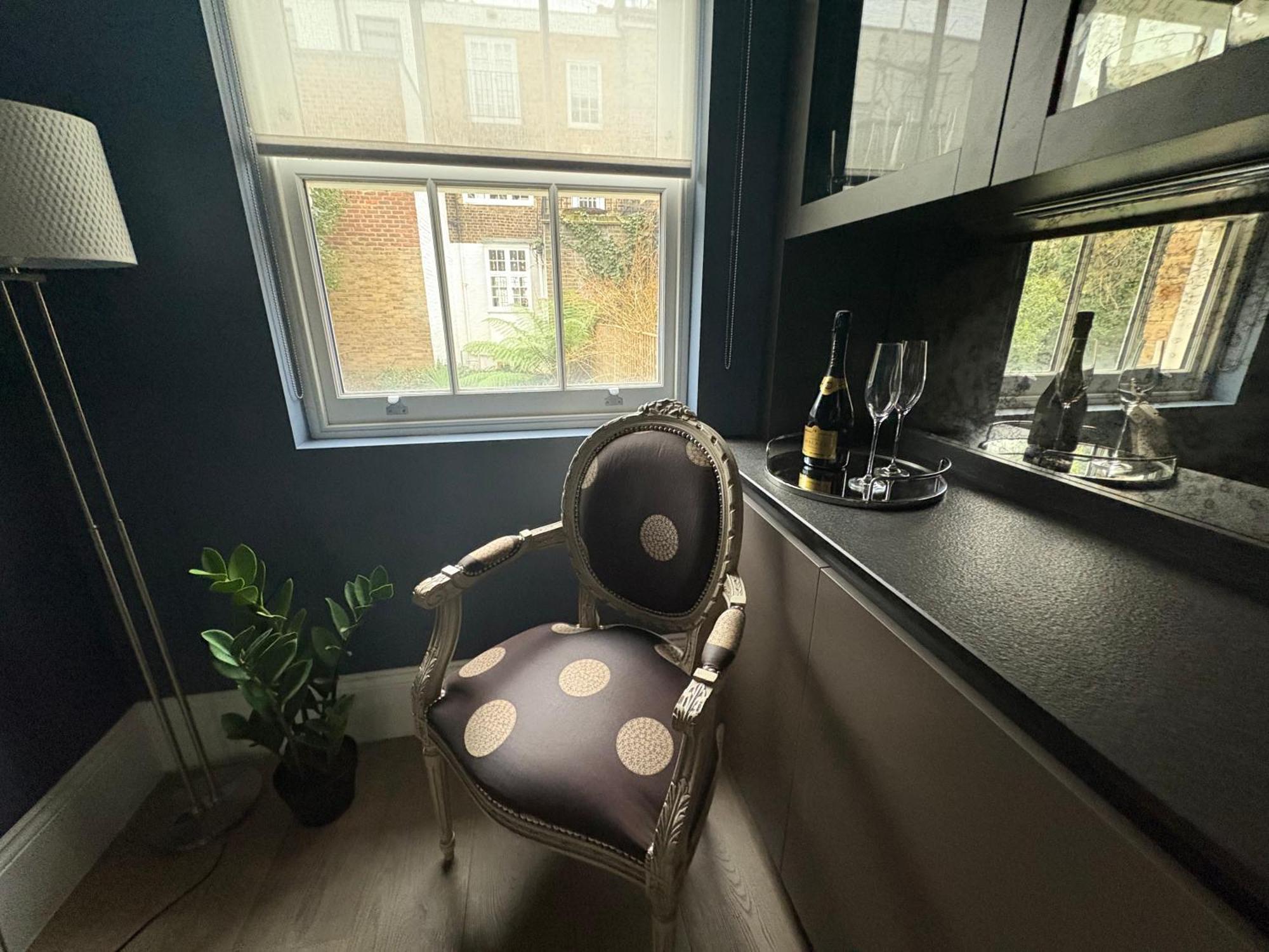 Luxury 4 Bedrooms 5 Baths 2 Receptions Family House With Garden Chelsea Villa