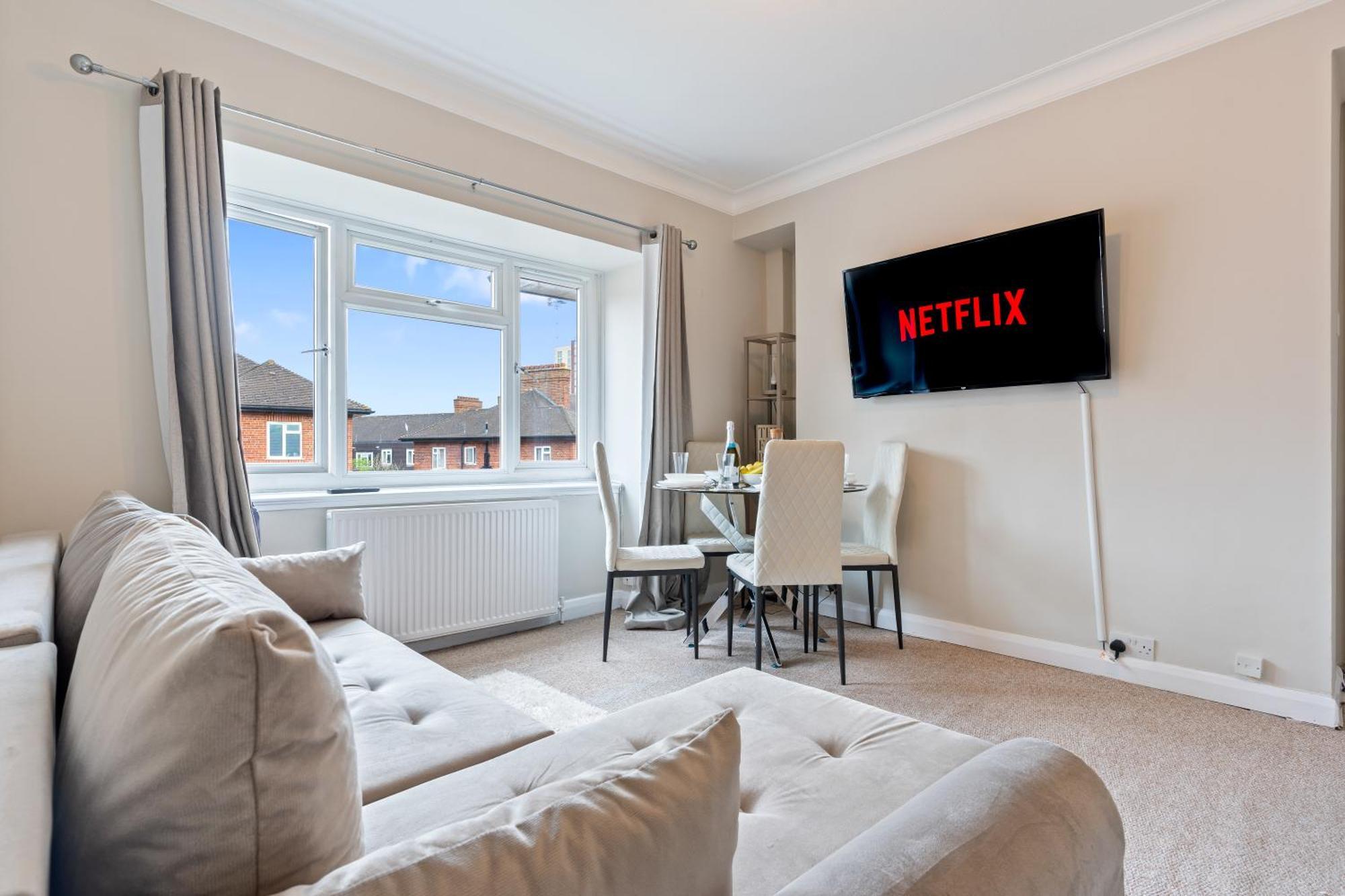Serviced Wembley Stadium * Londra