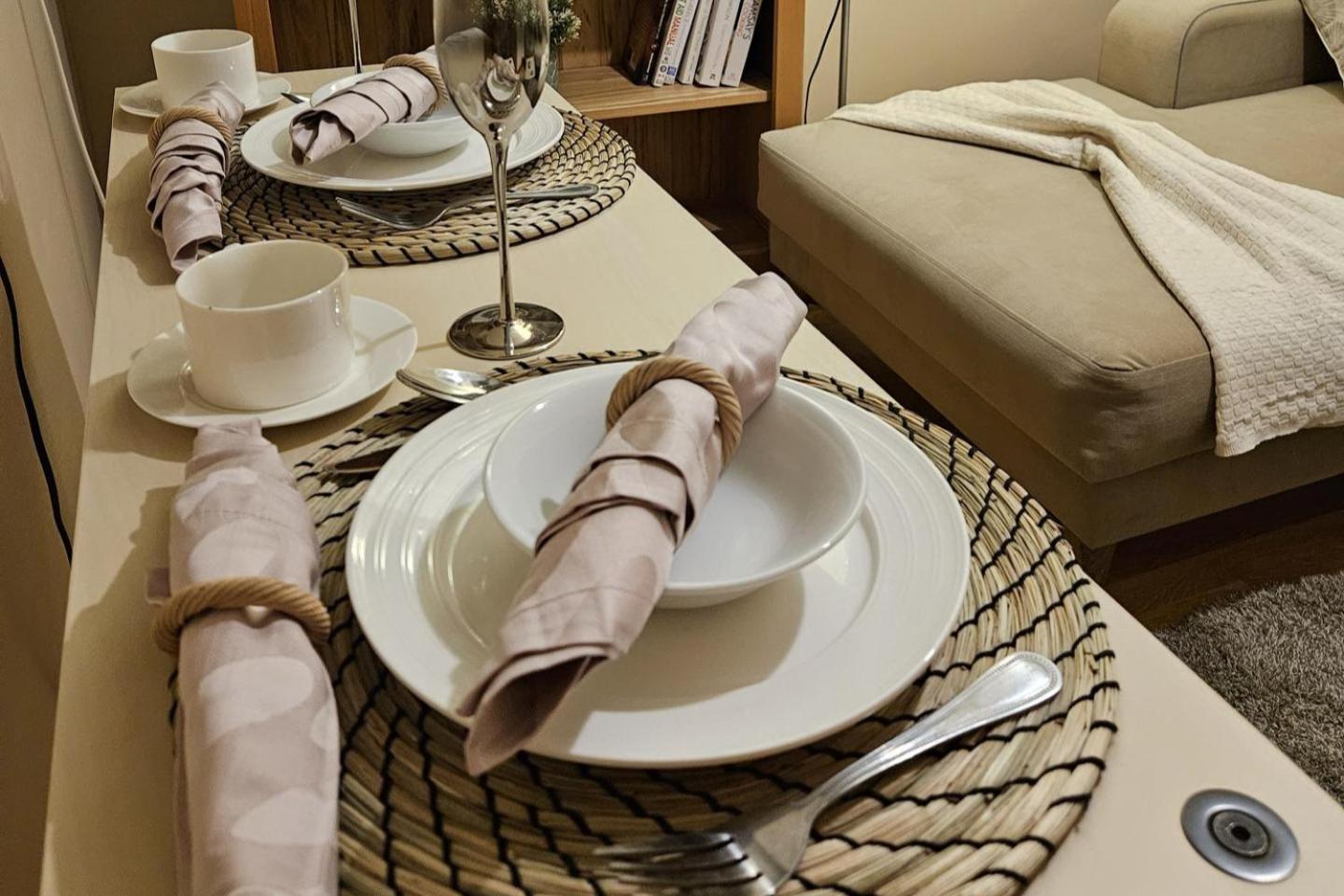 Cockfosters - - Sleeps 3 - Near Underground Appartement