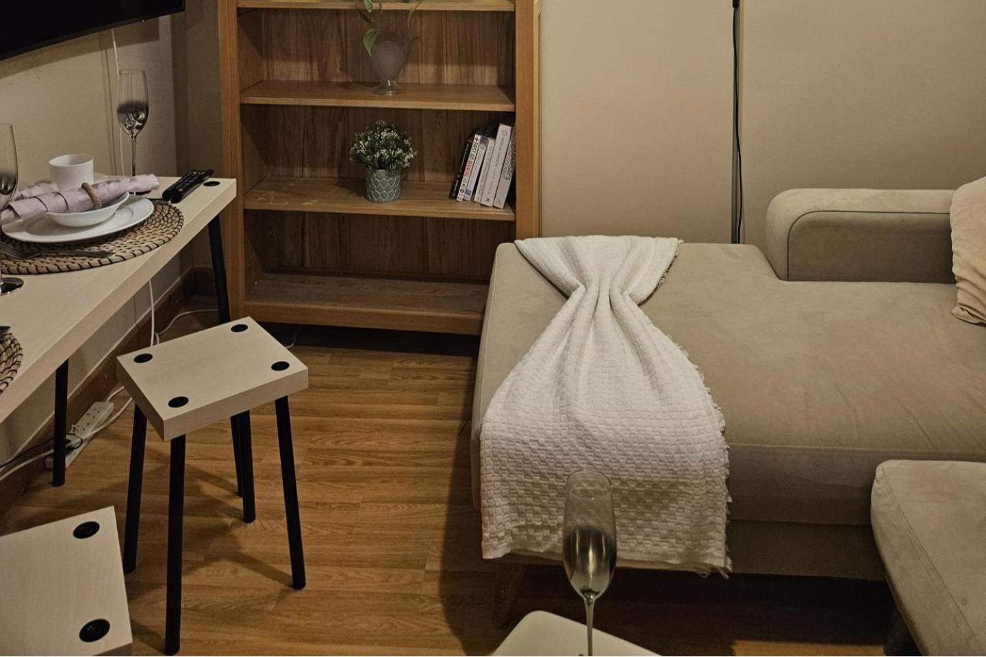 Cockfosters - - Sleeps 3 - Near Underground Appartement