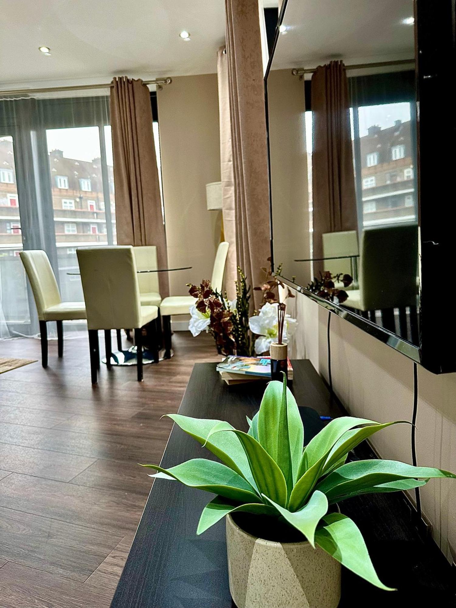 Brand New Apartment *