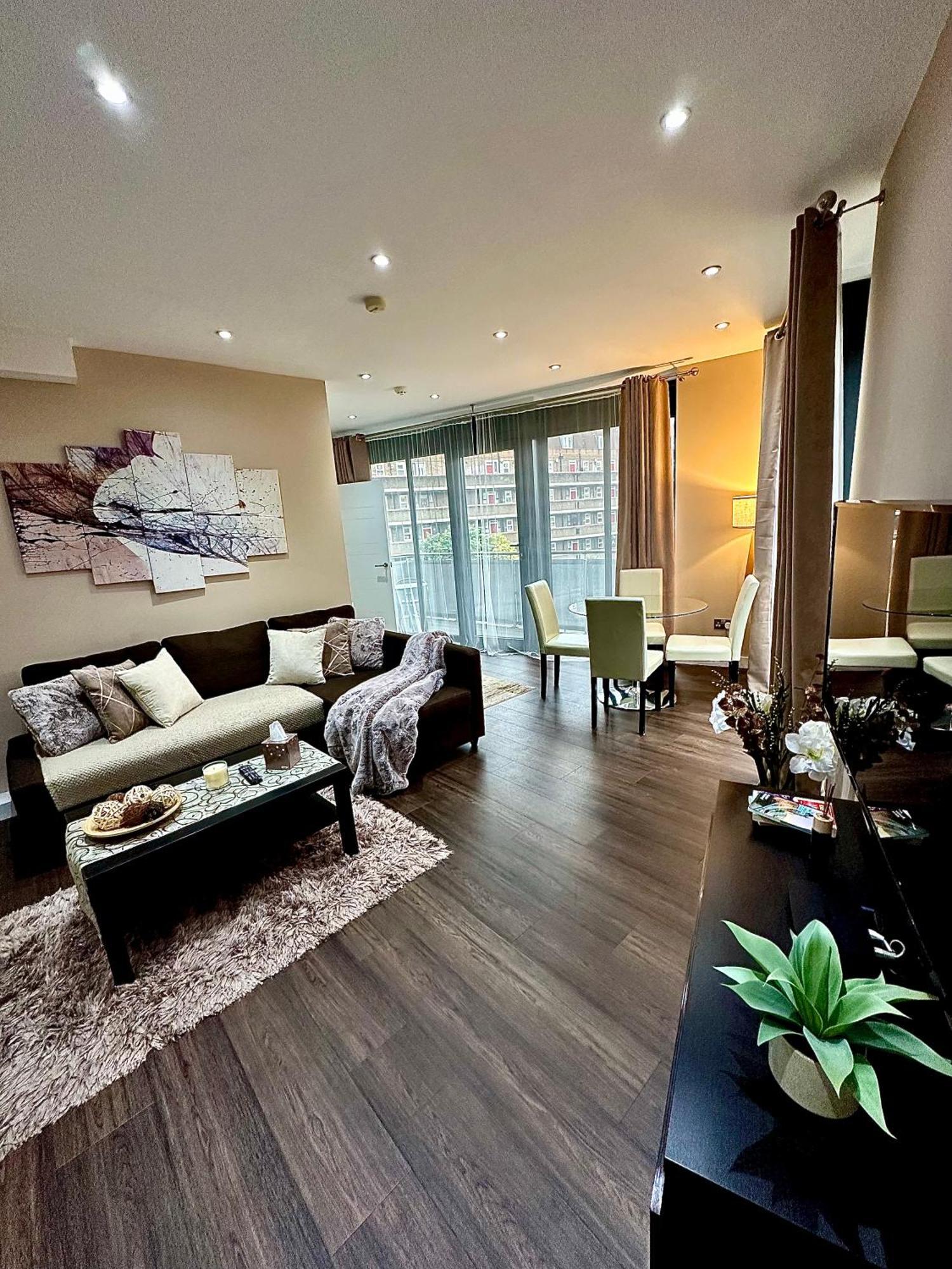 Brand New * London