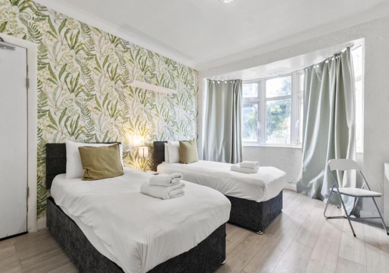 Lägenhet Comfortable & Convenient Spacious Private In Downshill Way *