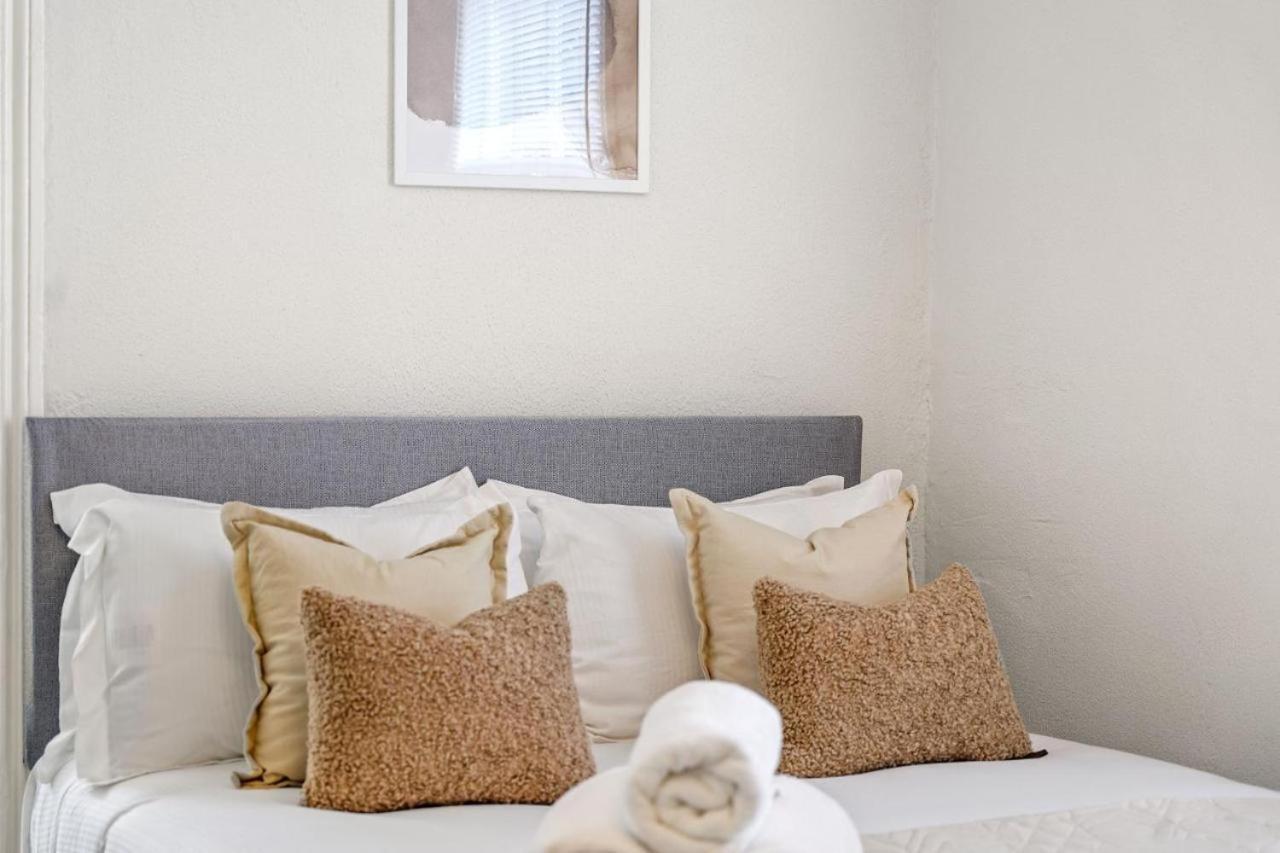 Fantastic London, Chiswick With Free Parking Apartment
