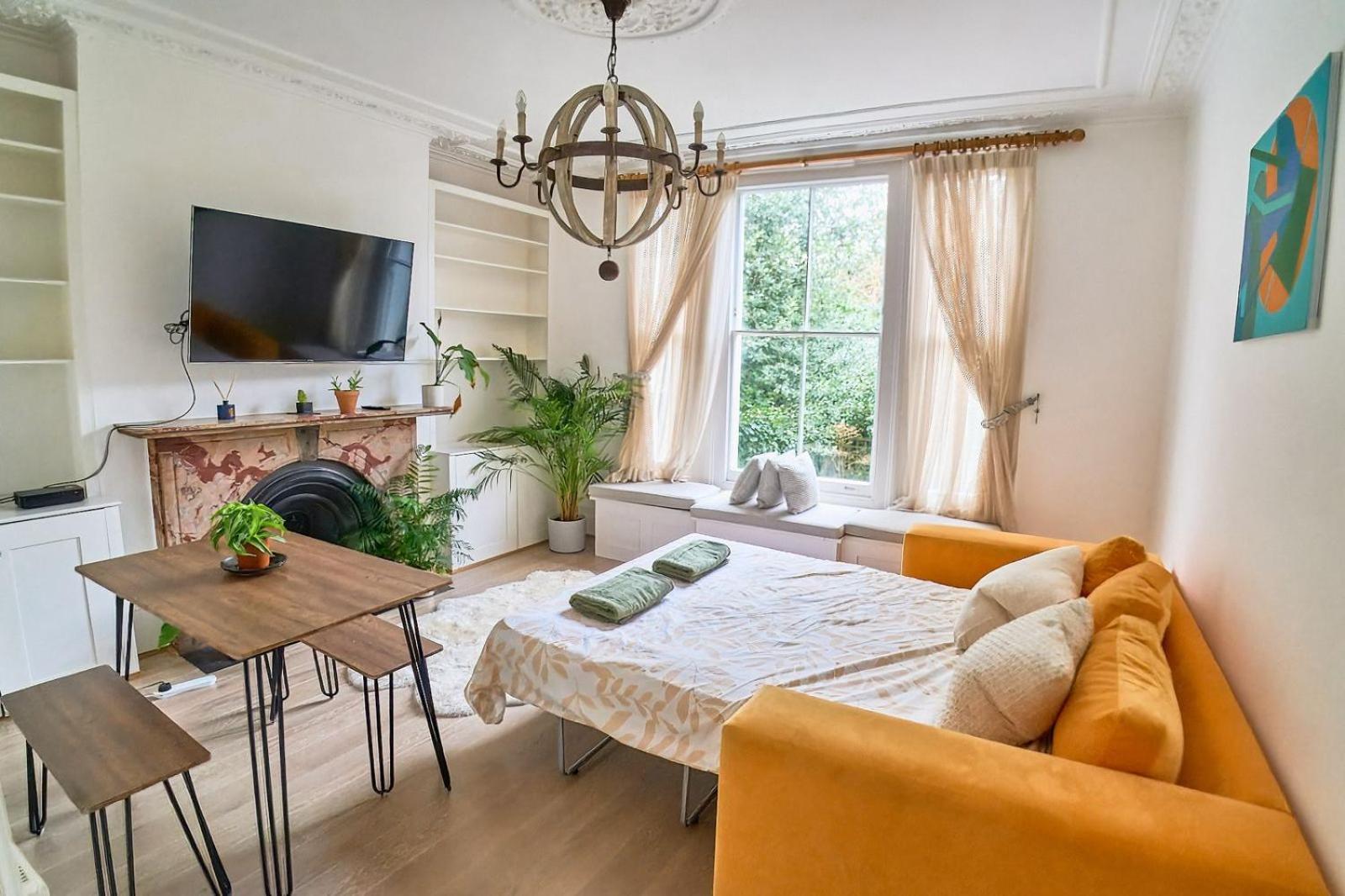 Bright Cozy Garden Retreat W Fast Wifi & 5min To Tube Subway Metro & Close To Park & Street Parking P4p * Londen