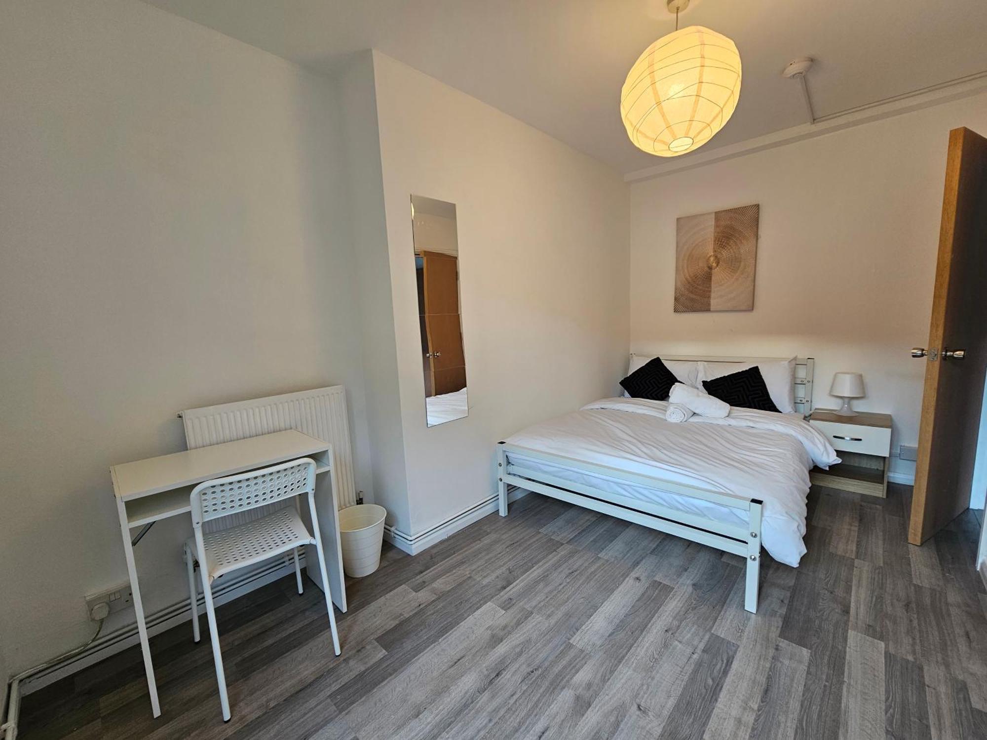 Gasthof E1 *