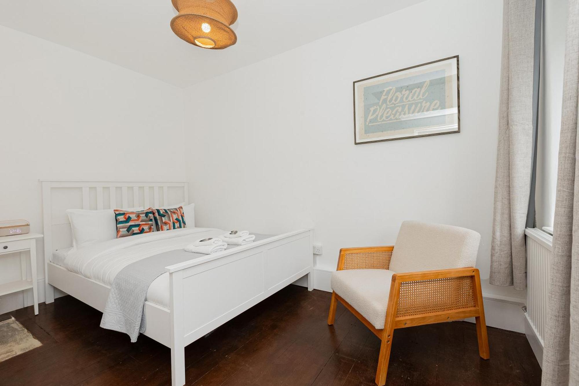 Lejlighed Lovely 3br Flat W Parking, 10min Homerton Station