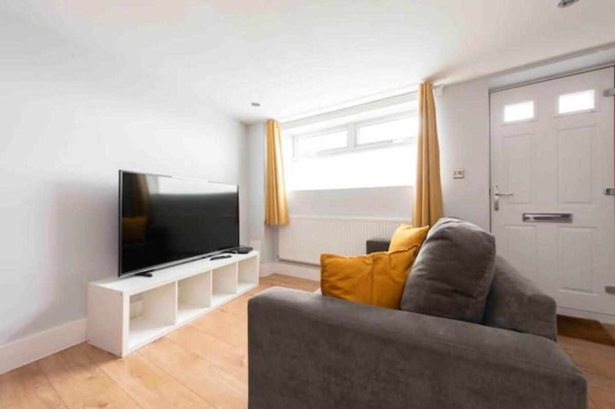 Lejlighed 2 Bed House In Woolwich *