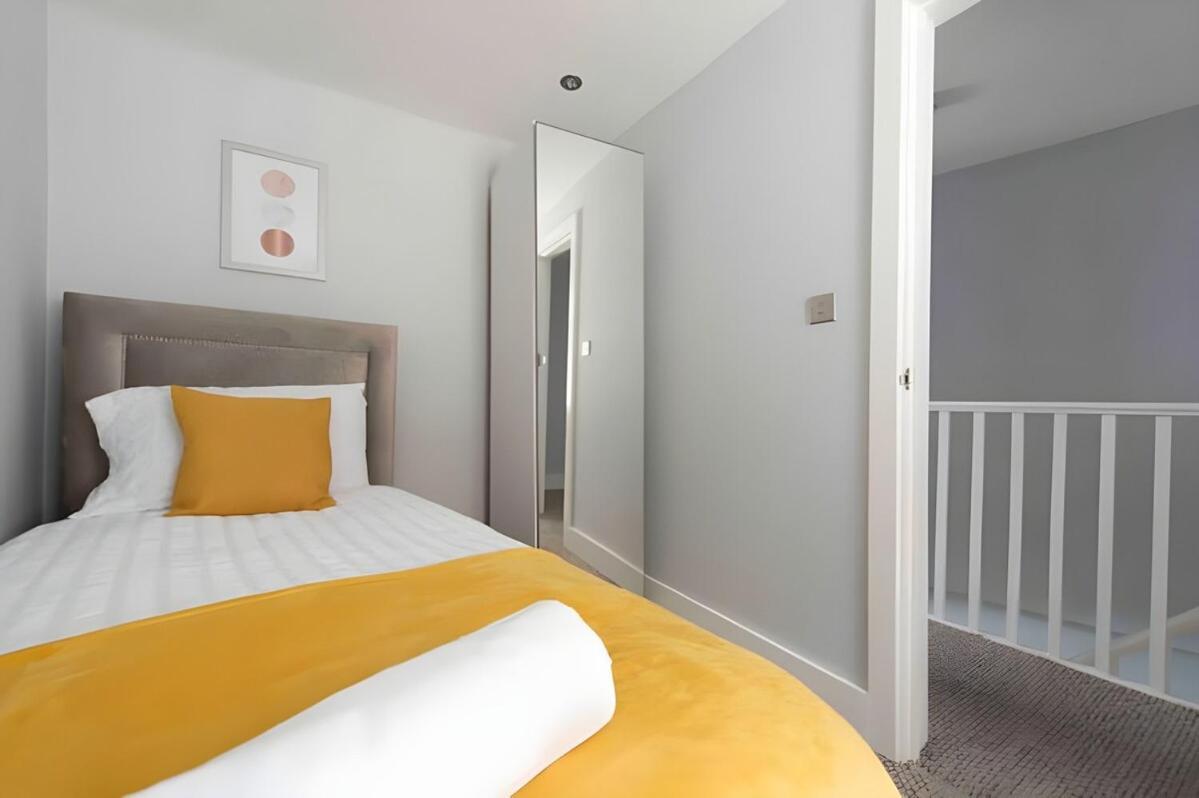 Lejlighed 2 Bed House In Woolwich *
