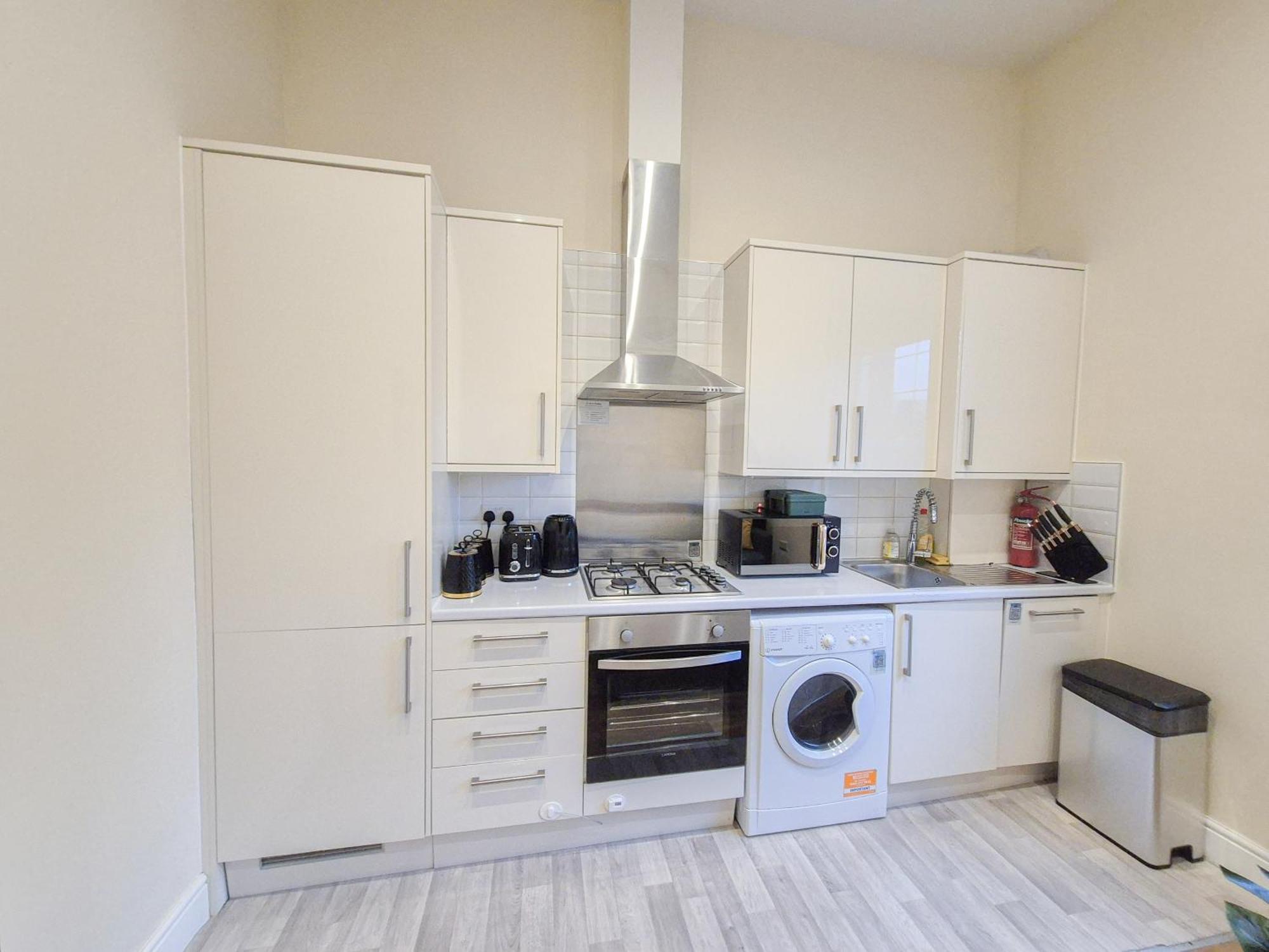 Cozy 2-bedroom With Free Wi-fi In Shepherds Bush Near Westfield Londres