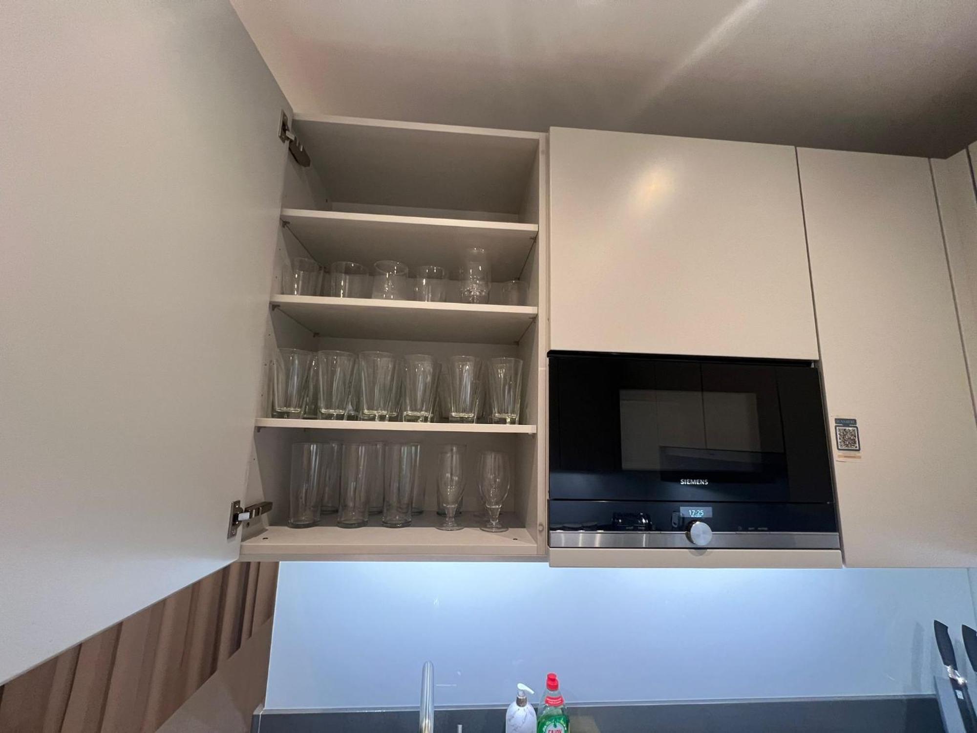 Luxurious 3-bedroom & 3 Bathroom Flat With Indoor Fireplace And Patio In Mayfair Lägenhet *