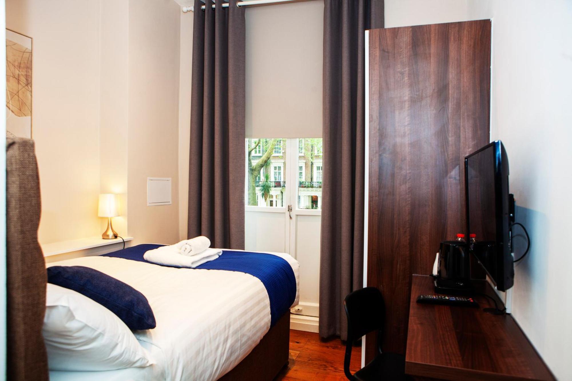 Putera Puteri Hotell