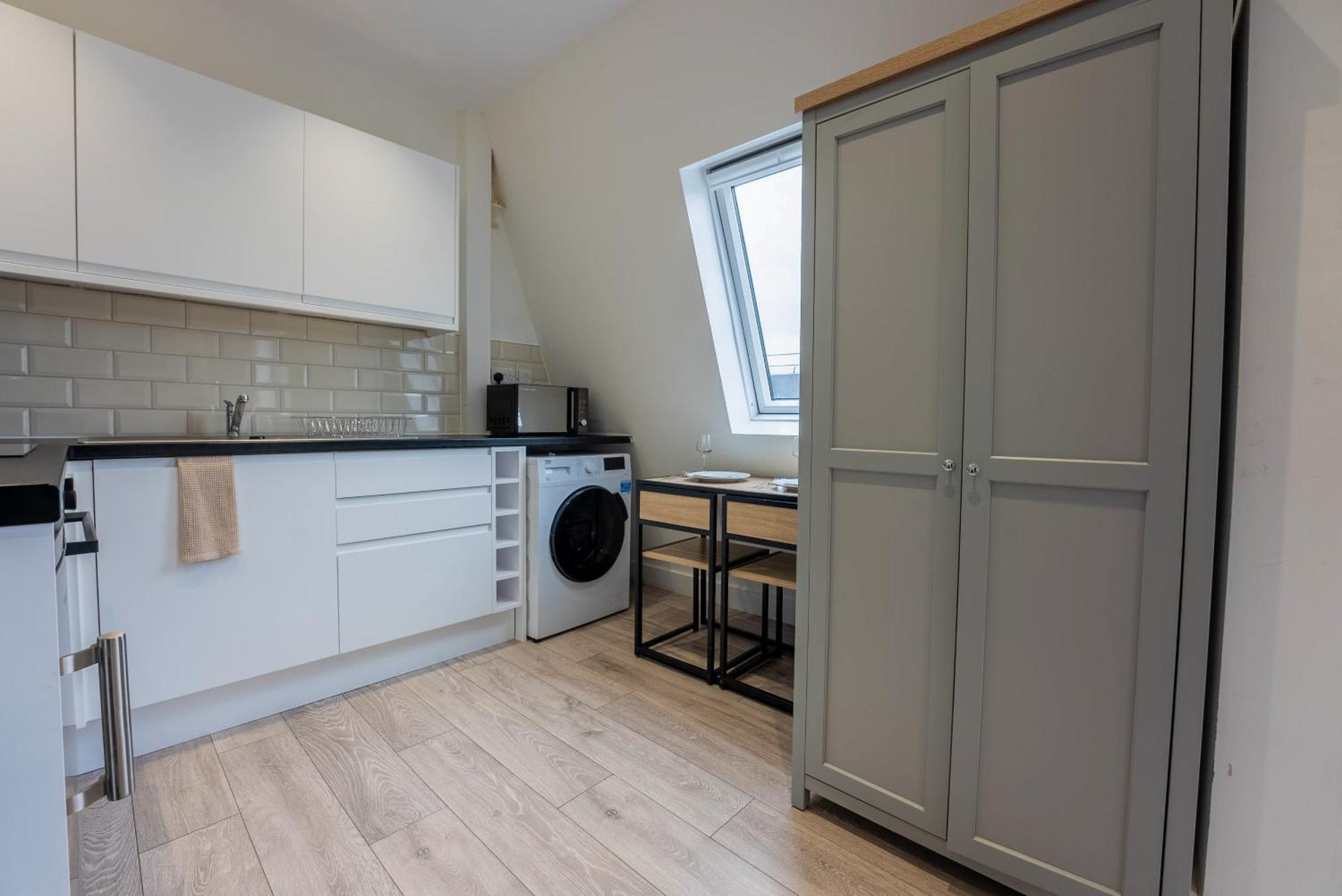 Appartement Modern Flat With Balcony In Heart Of Londen