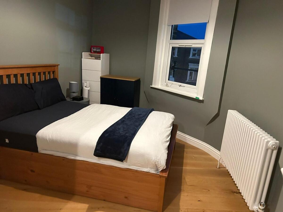 Lejlighed Forest Hill 1-bed 2 Mins Station