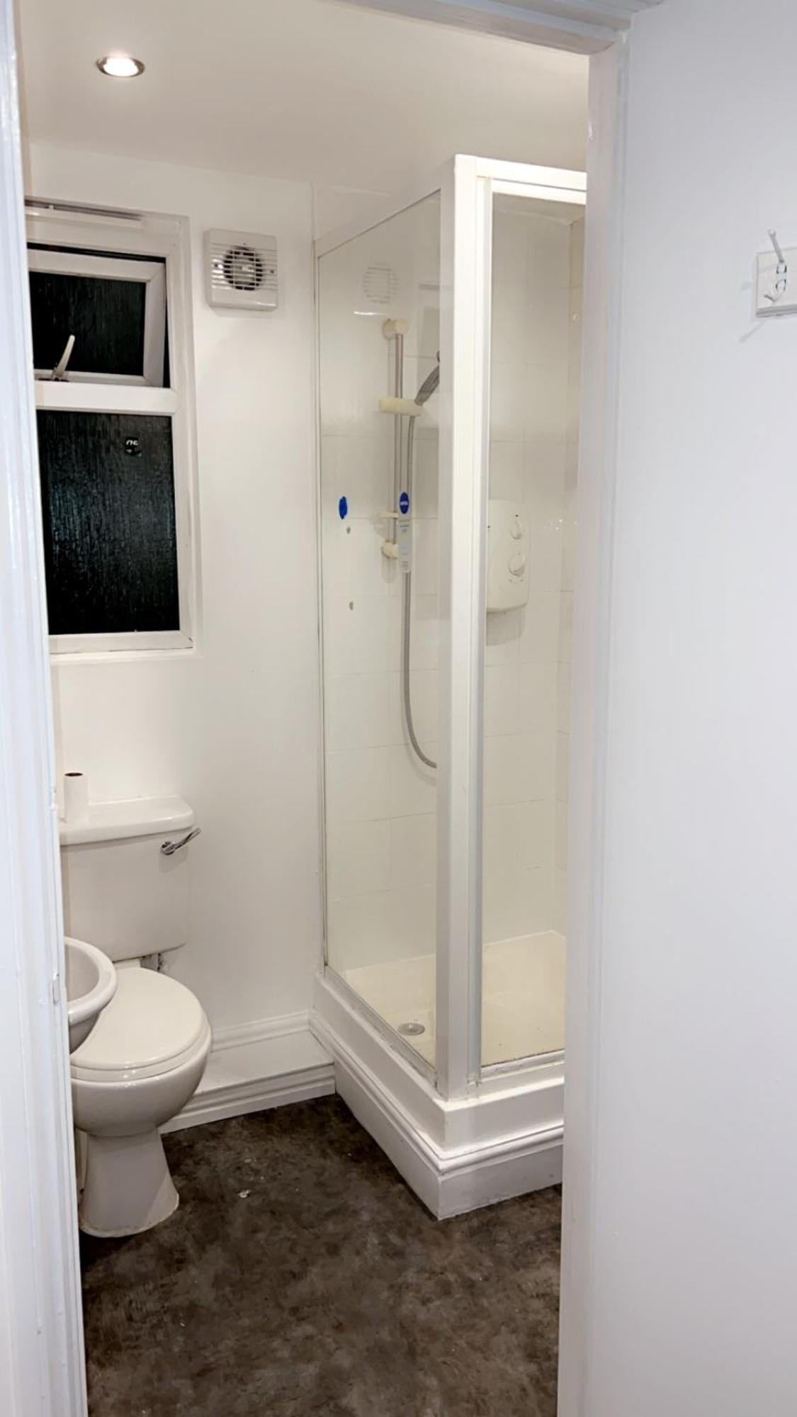 Sunrise Retreat Hotel a capsule *