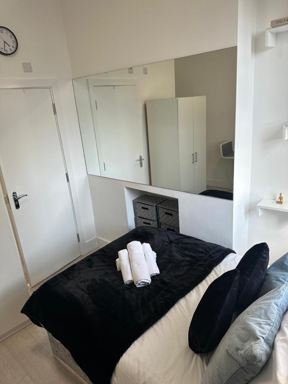 Lejlighed Compact And Bright Flat West 3a London