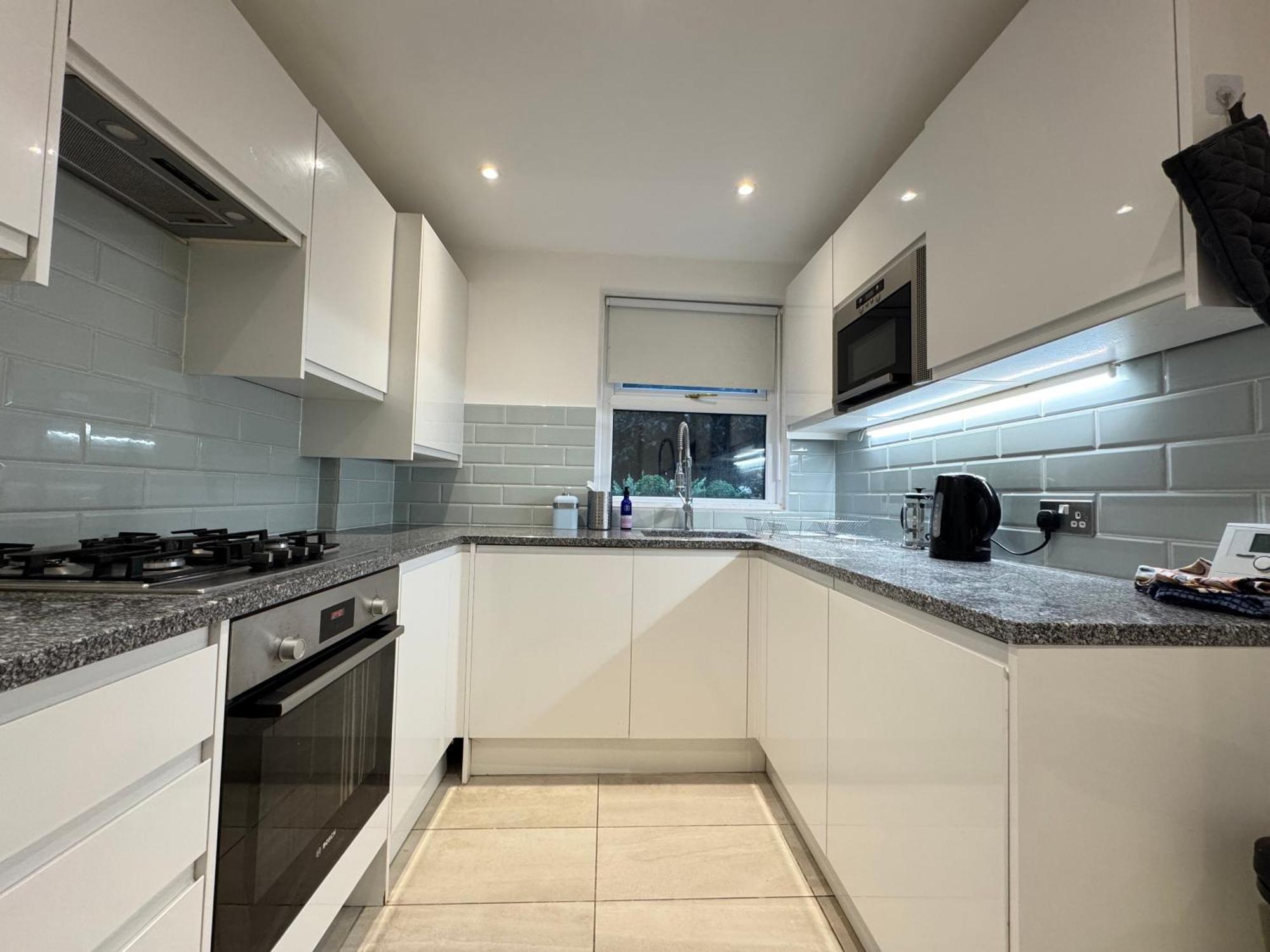 Charming 4bd 6 Mins From Nine Elms Station Holiday home London