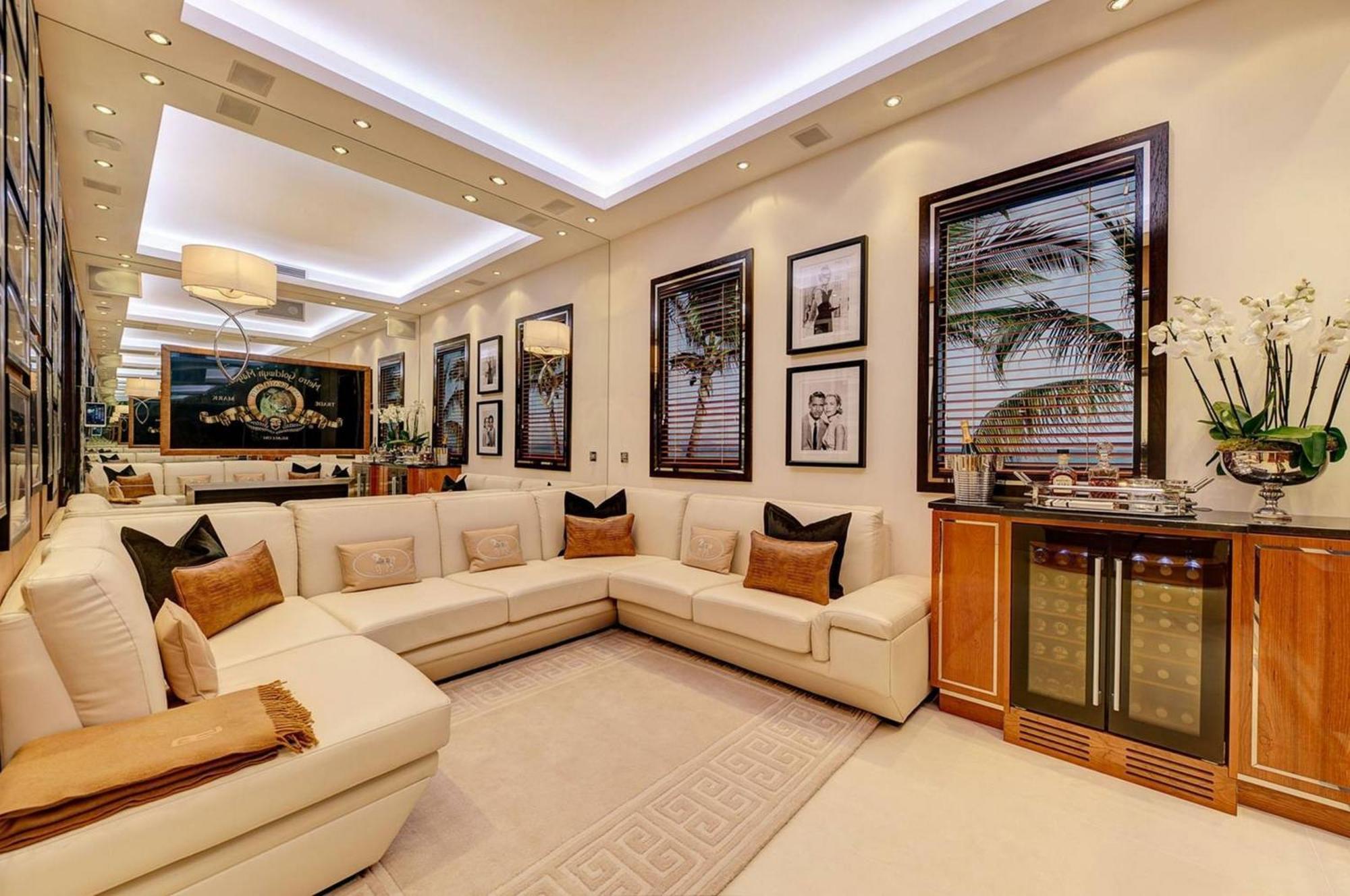 Luxurious Central Azbe Apartment London