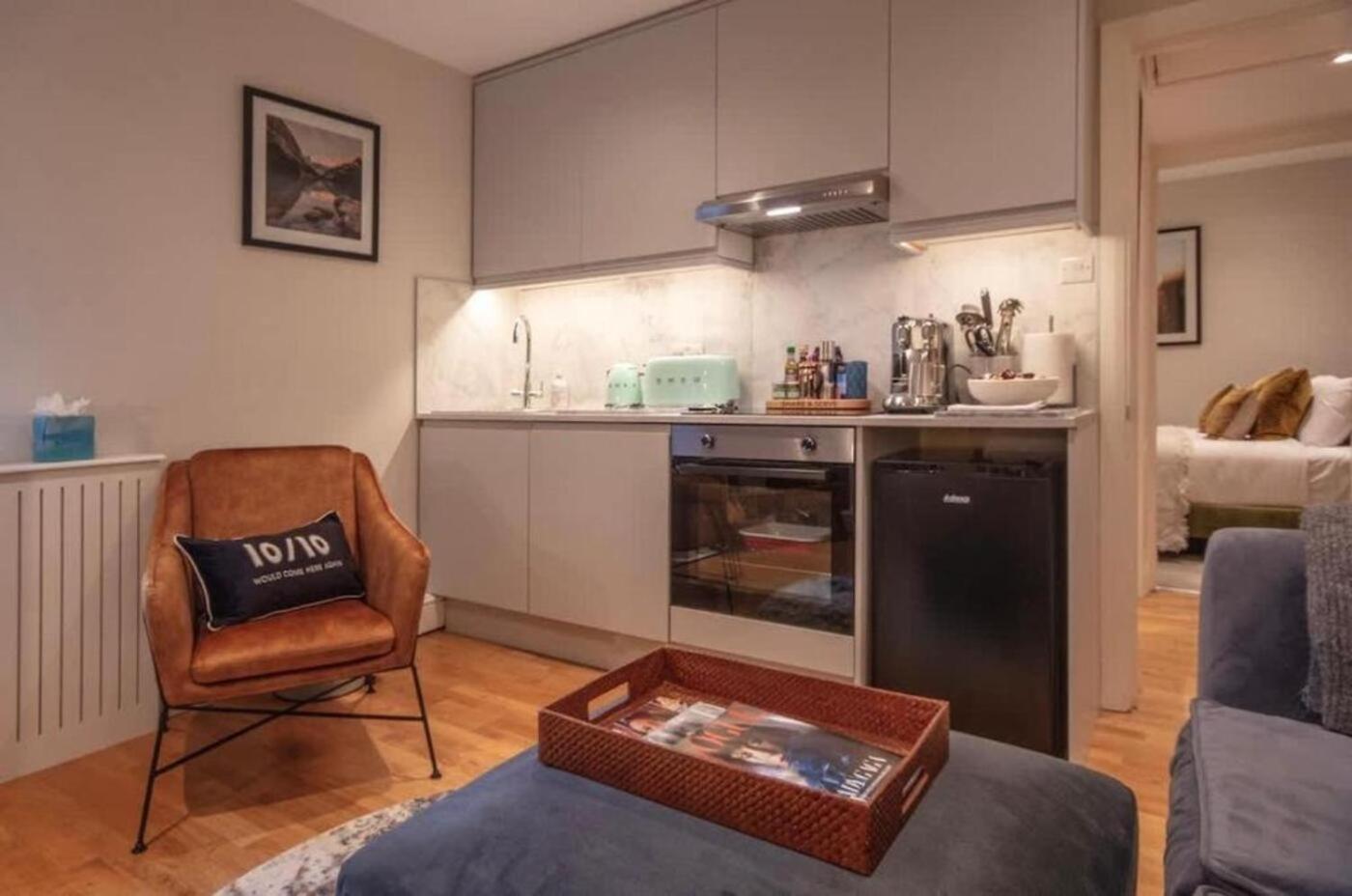 Chelsea One Bed Mins From Kings Road Leilighet