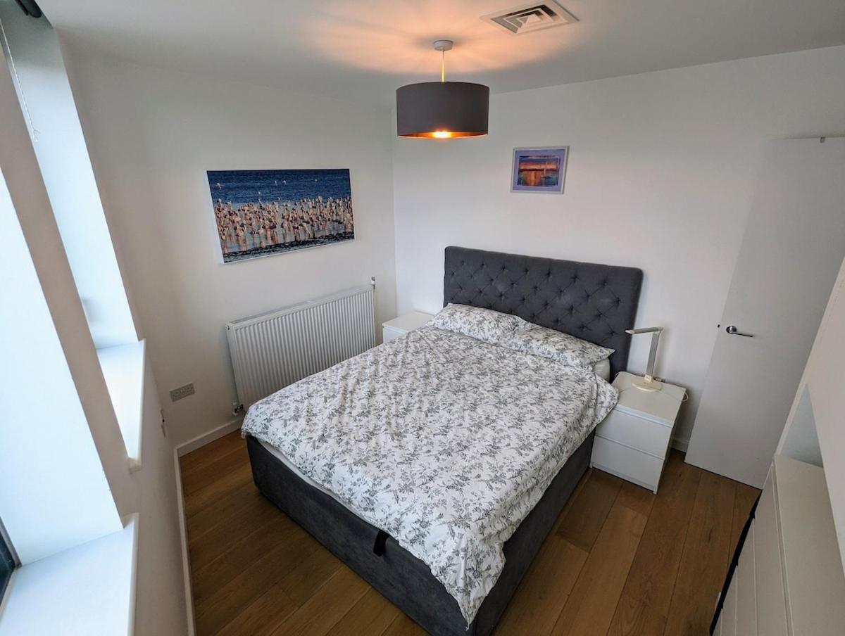 Angel Canal-view 1-bedroom * London