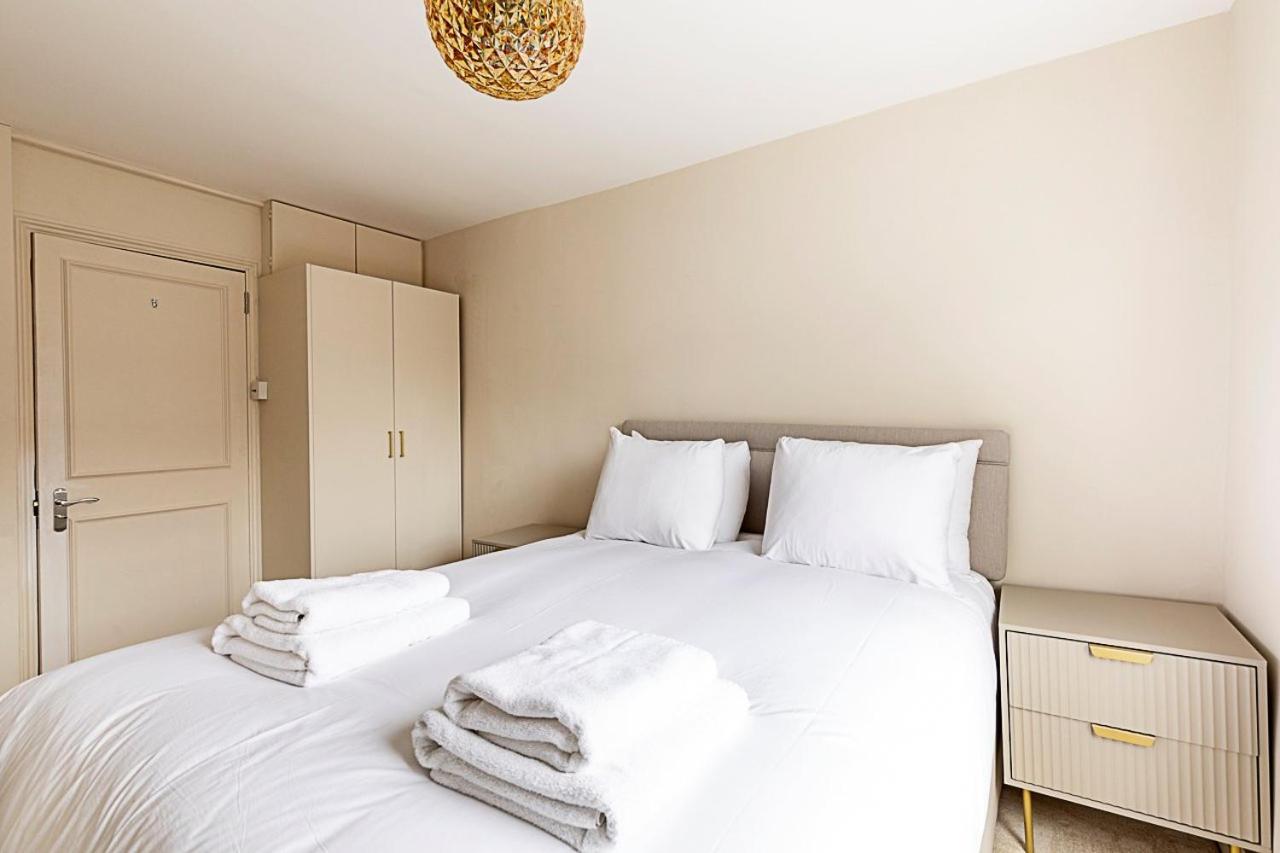 Luxury 4 Bed Fulham Townhouse With Charm Londra