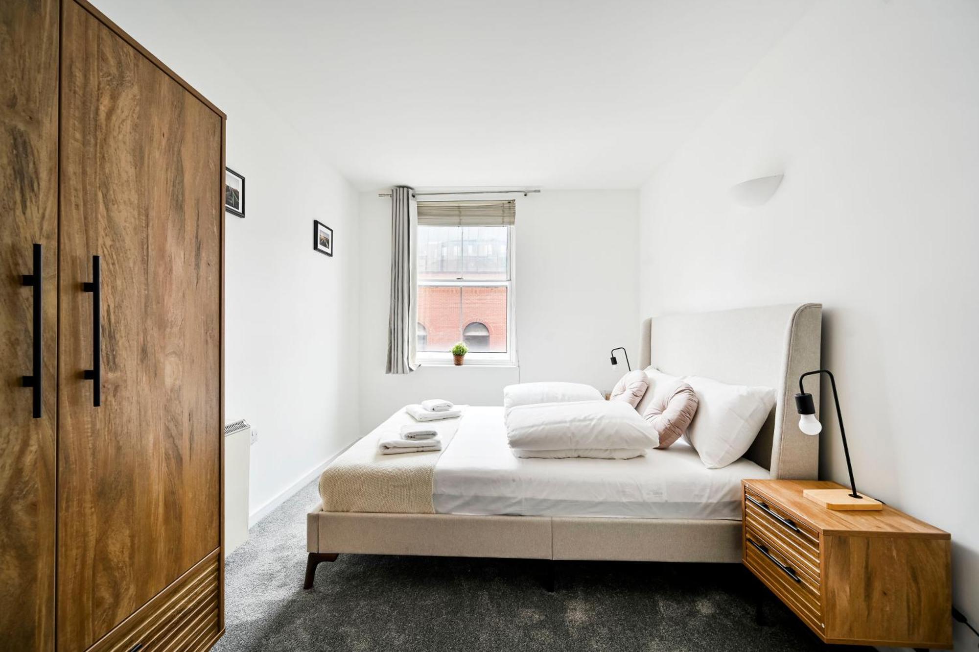 Lovely 2 Bed Tower Bridge Sleeps 6 Appartement *