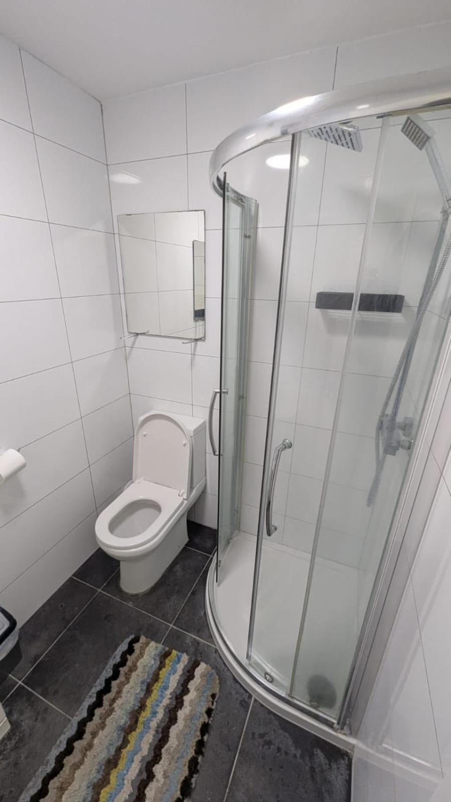 Lägenhet Delightful 2 Bed Ground Floor East By Rebby Sleeps 4 Near Canning Town Station London