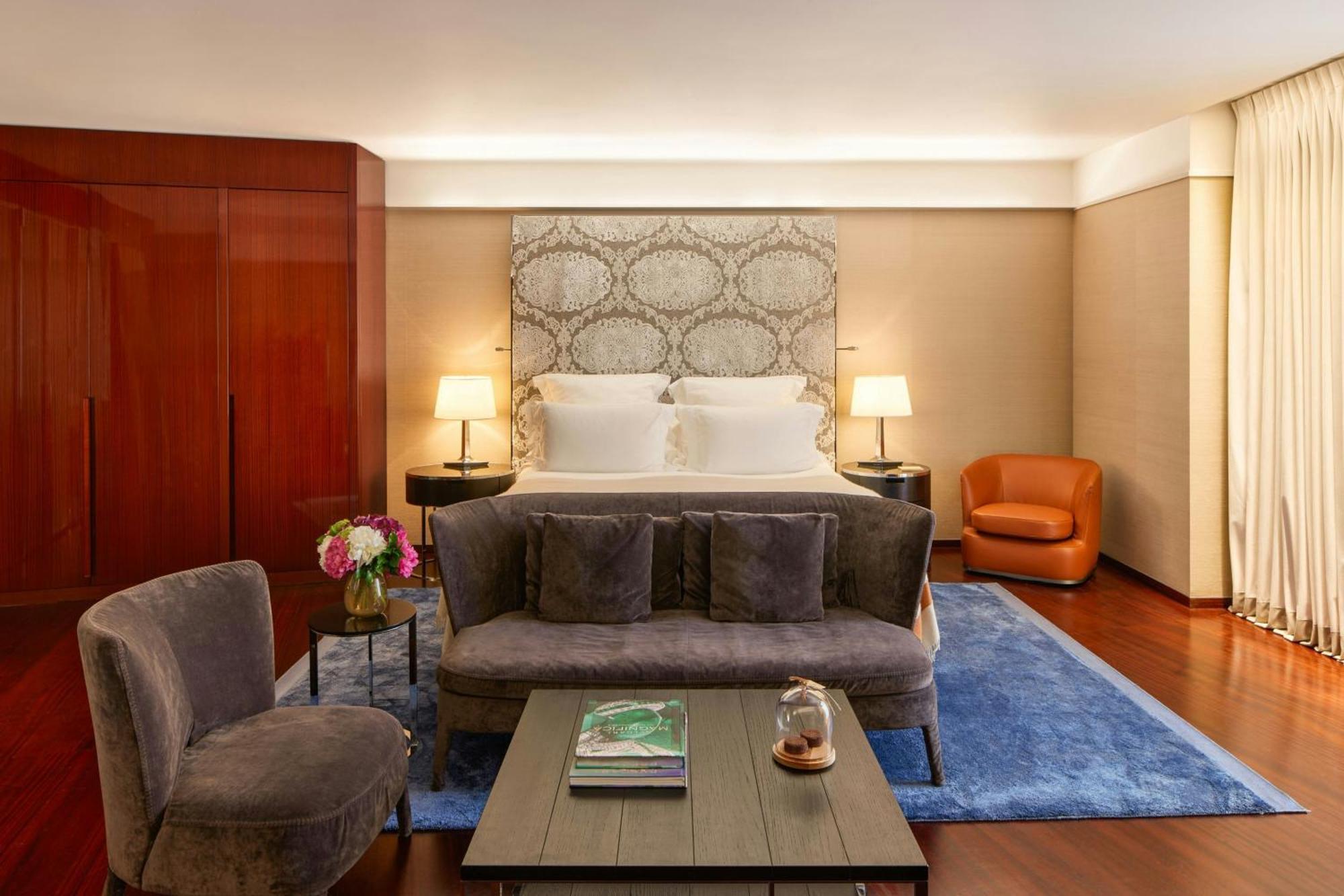 Bulgari Hotel, Hotel