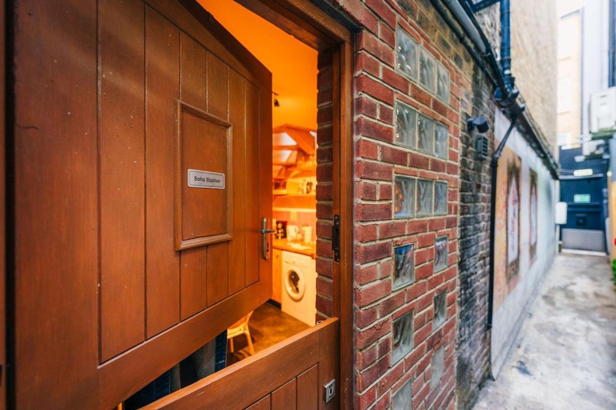 Appartement Quirky And Cosy Soho Stables House Londen