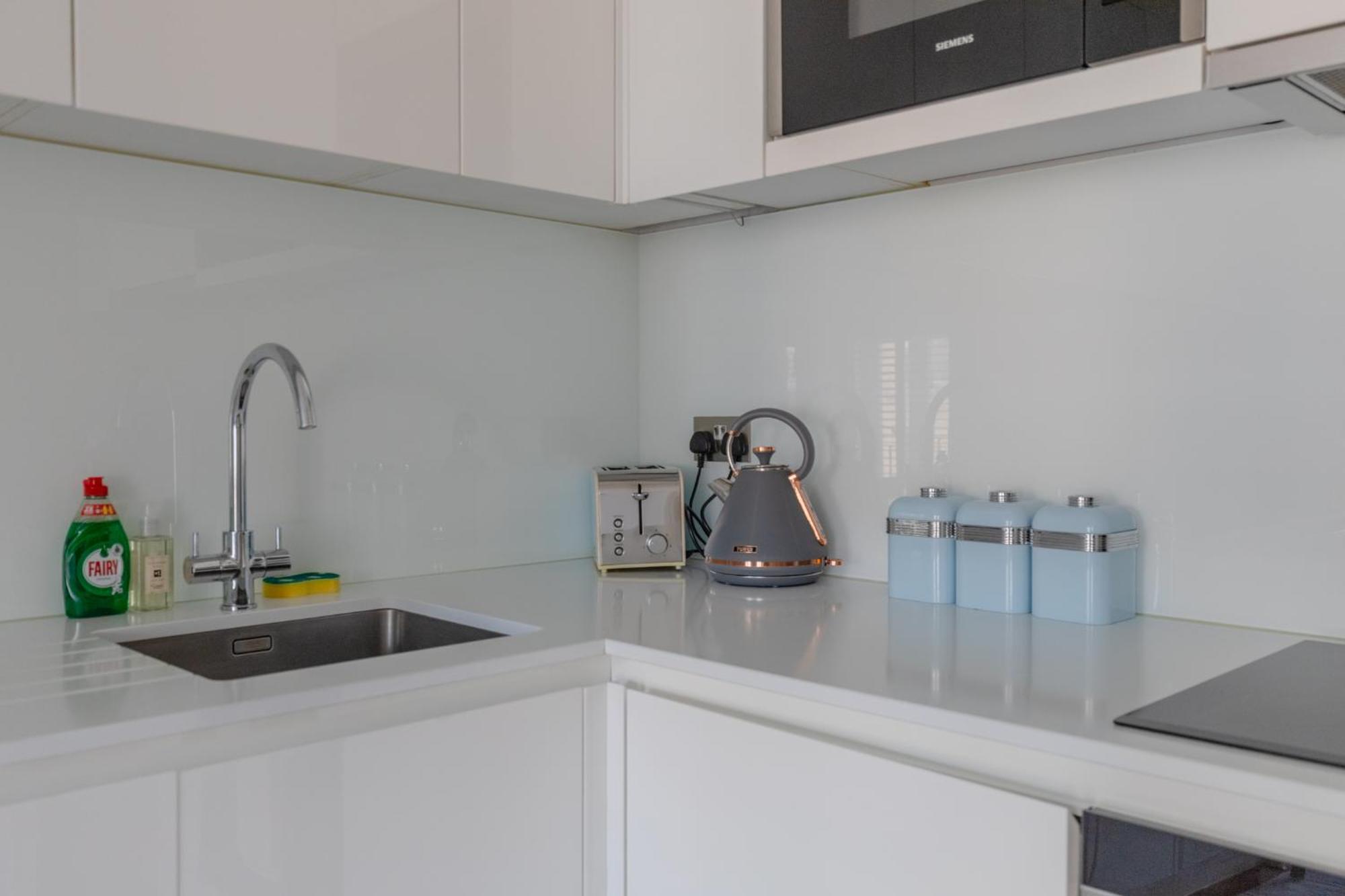 Stylishly Designed 1bd Flat By Regents Park Appartement Londen
