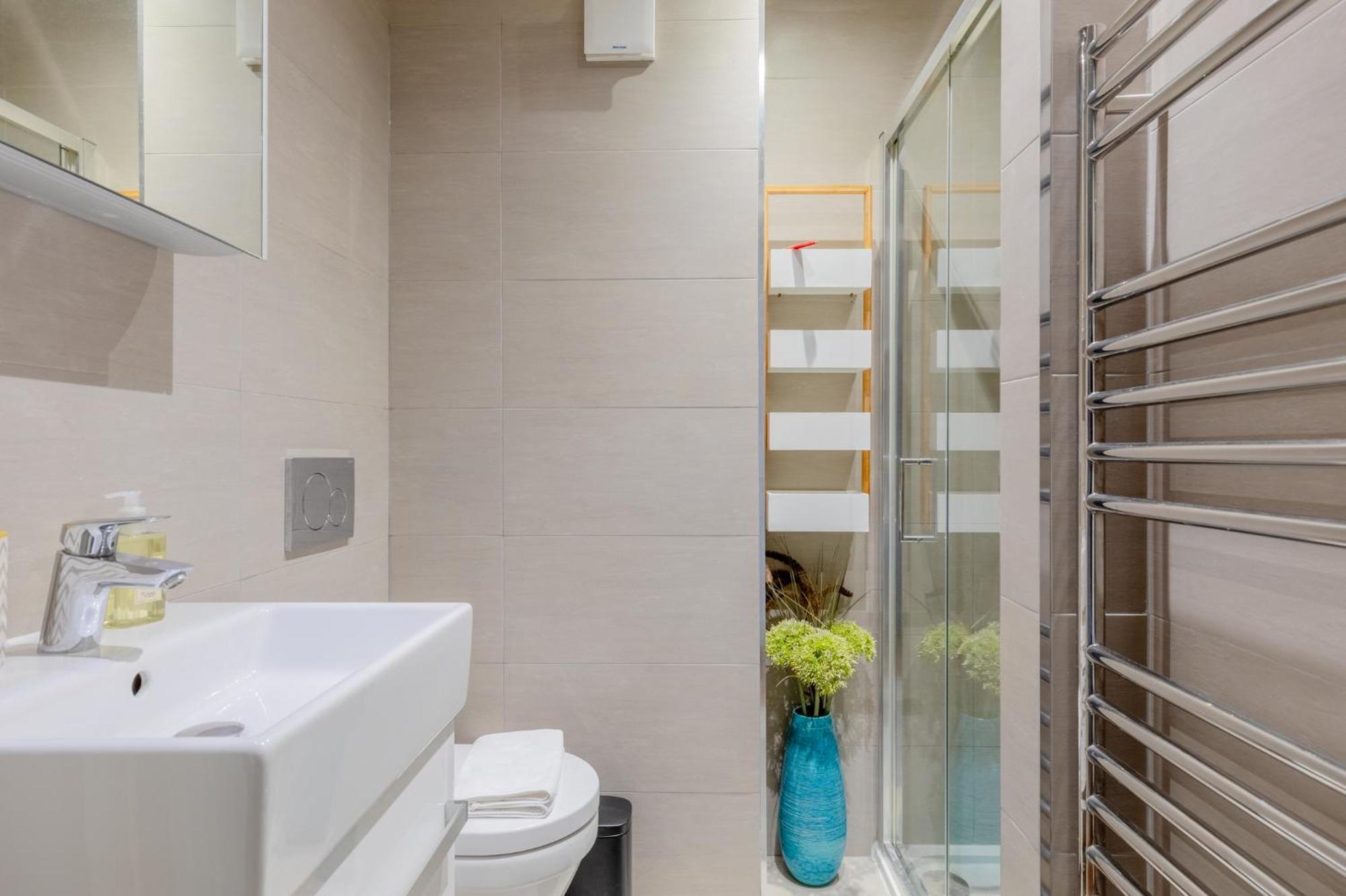 Stylishly Designed 1bd Flat By Regents Park Appartement Londen