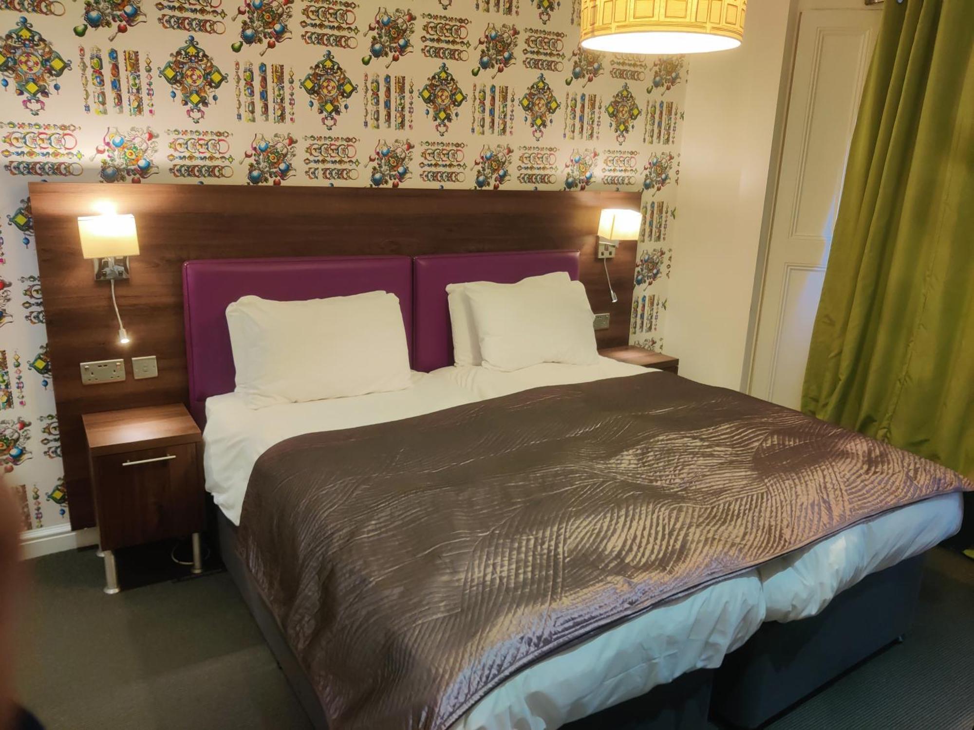 Chelsea House -