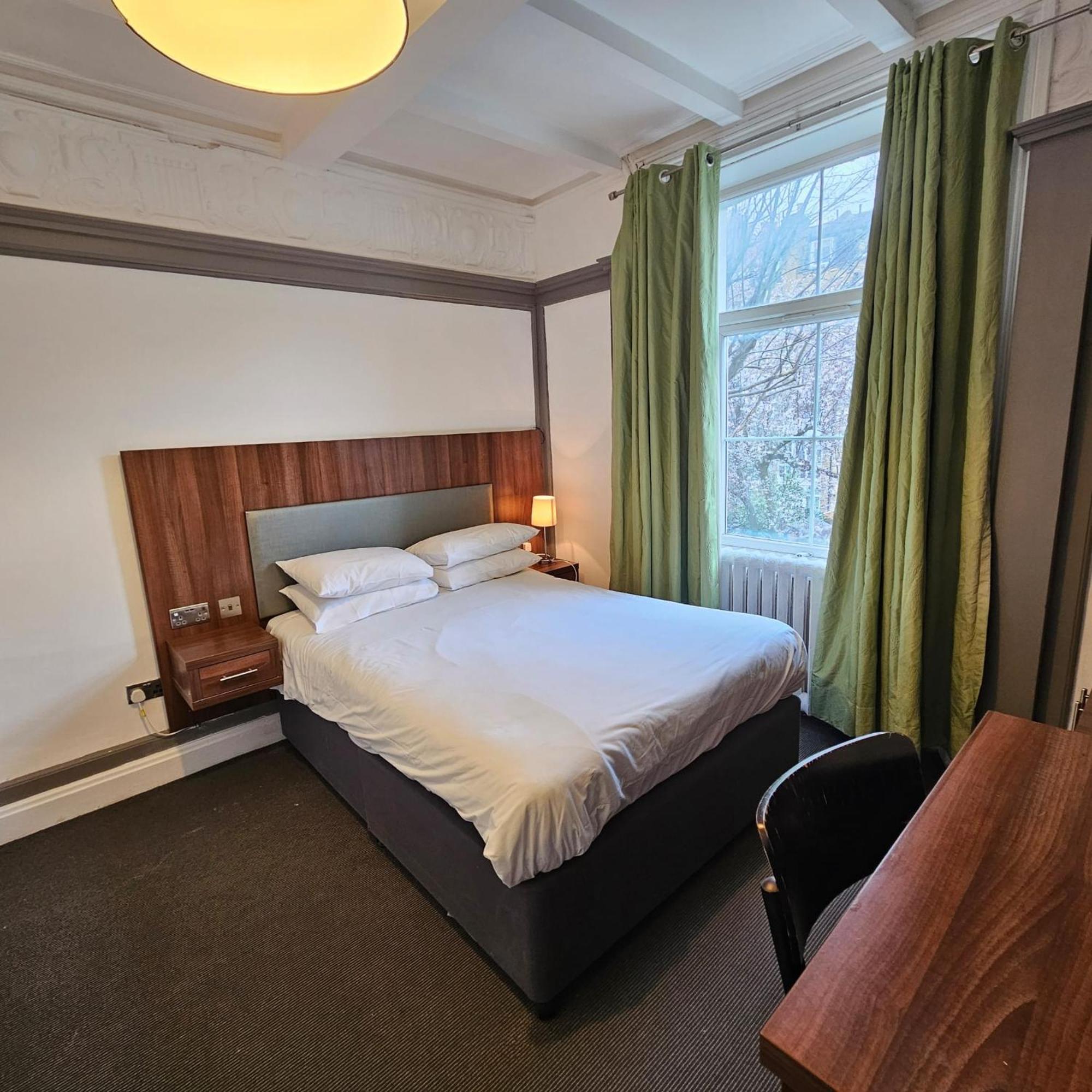 Hotel Chelsea House - 2*