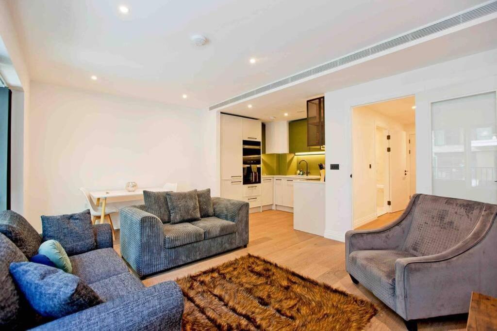 Stylish Flat In Chelsea Creek 11 Apartment *