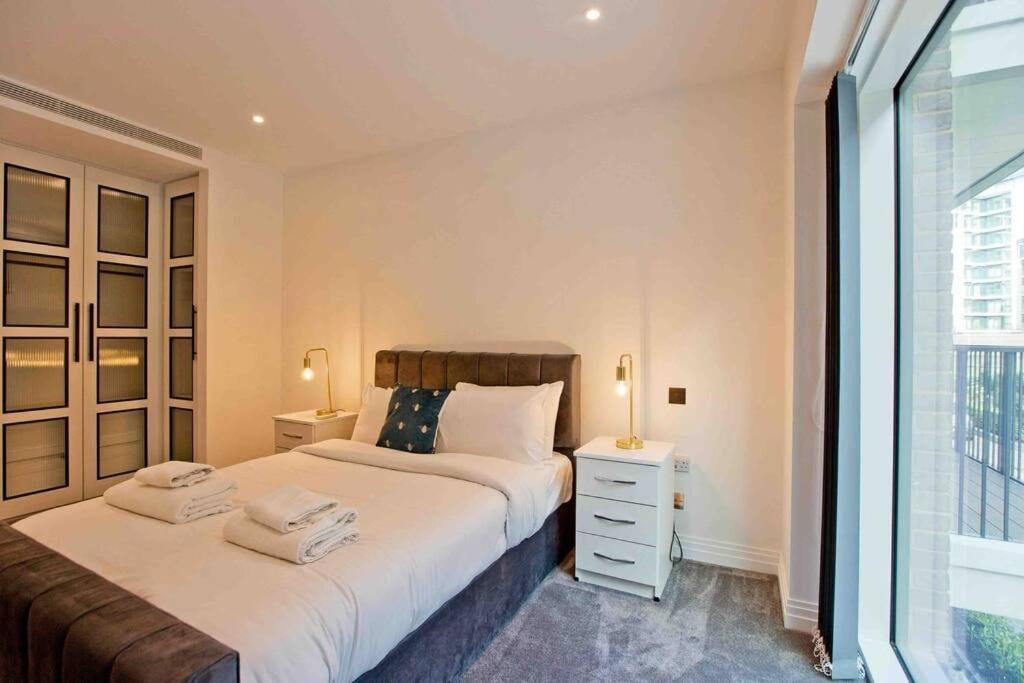 Stylish Flat In Chelsea Creek 11 Apartment *