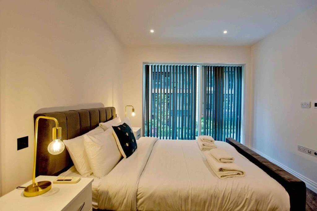 Apartment Stylish Flat In Chelsea Creek 11 London