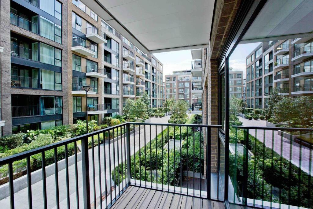 Apartment Stylish Flat In Chelsea Creek 11 *