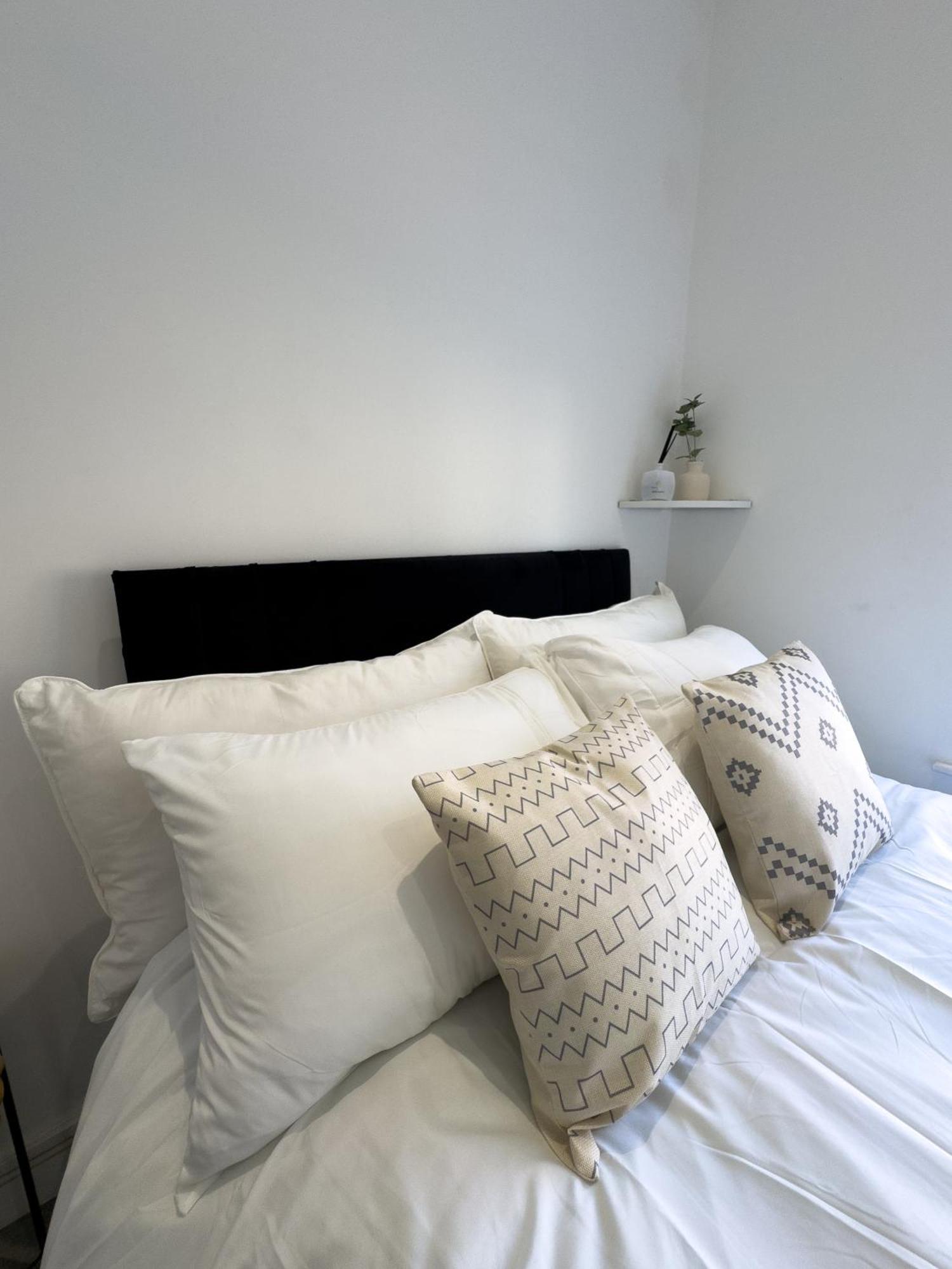 Flat 20 Min From Center London
