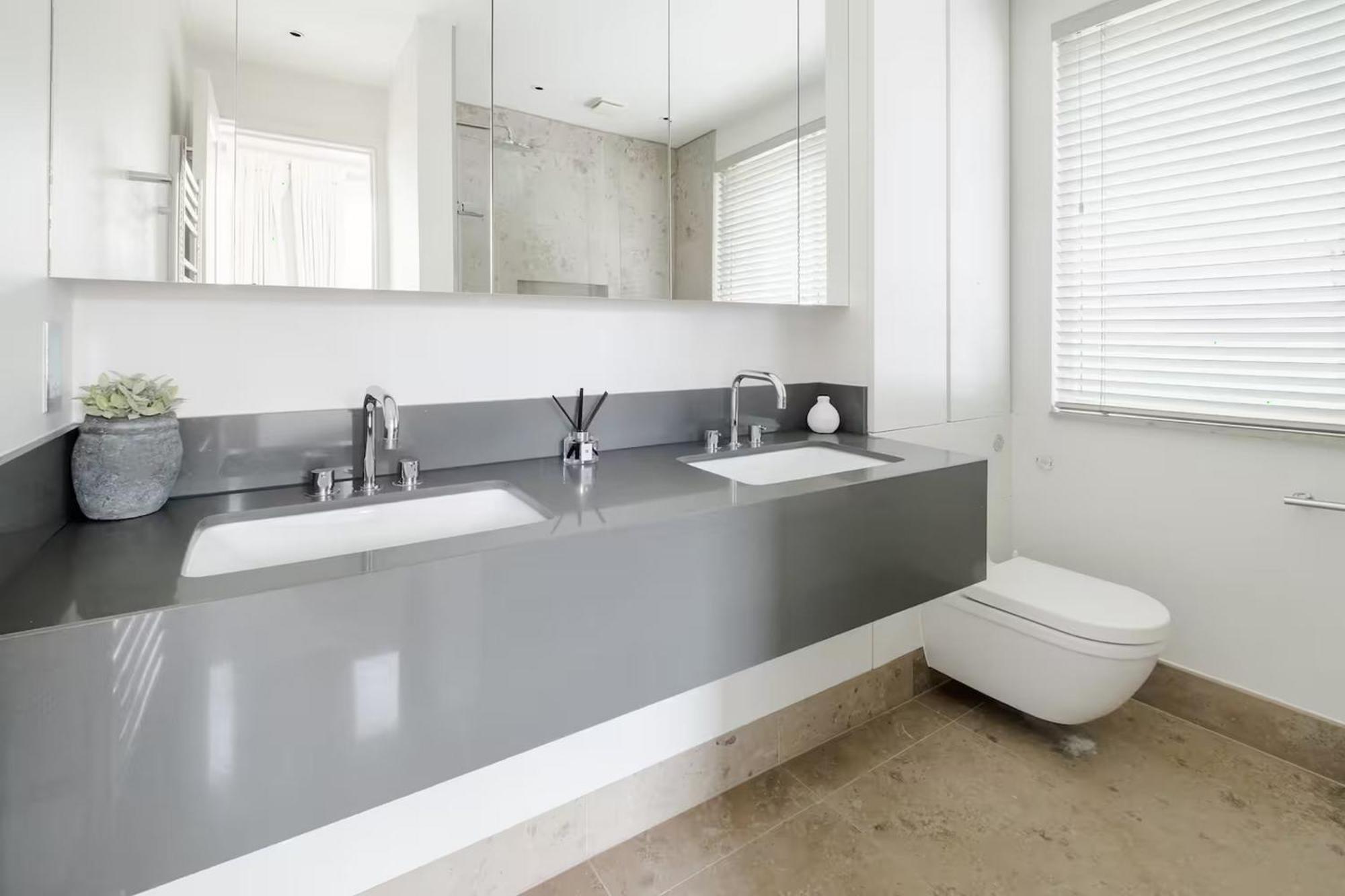 Exquisite Single-level Knightsbridge Flat Wlift Appartamento *